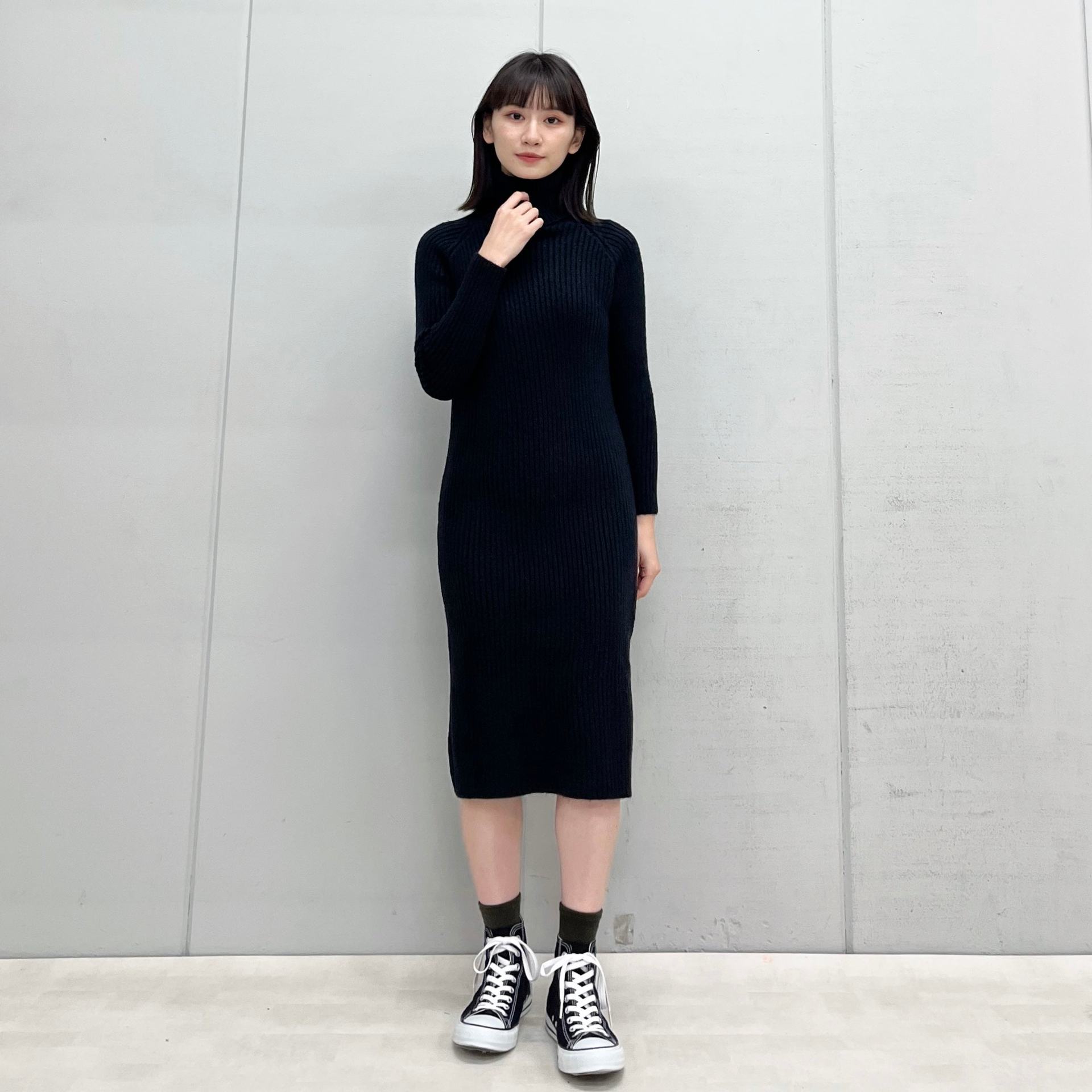 AndoSoulé和Soiree Turtle脖子肋骨編織一件