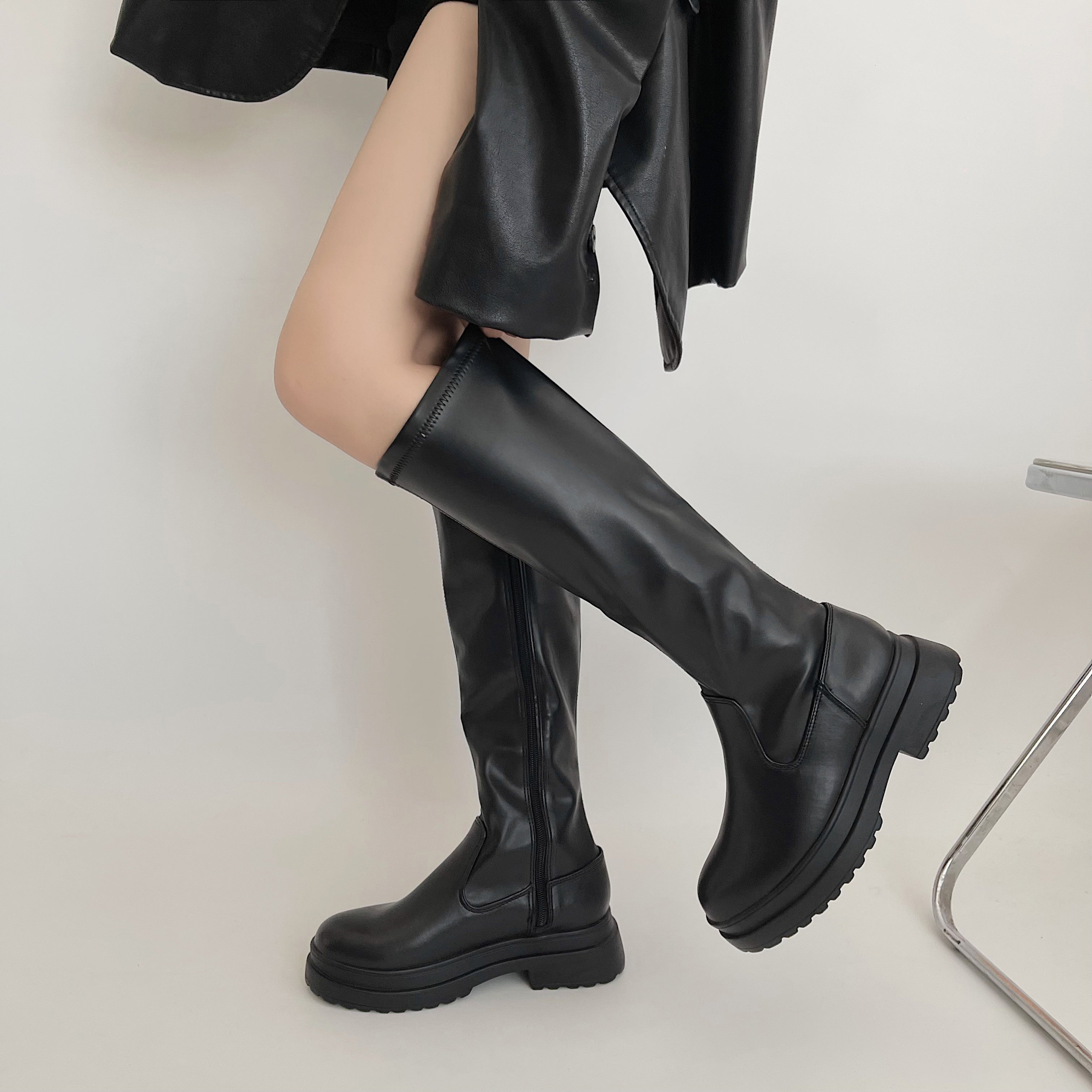 シューズインクローゼット Shoes in Closet -シュークロ- 厚底2段ソール ヒールアップ ストレッチ ロングブーツ 1846 (ブラック) ブラック