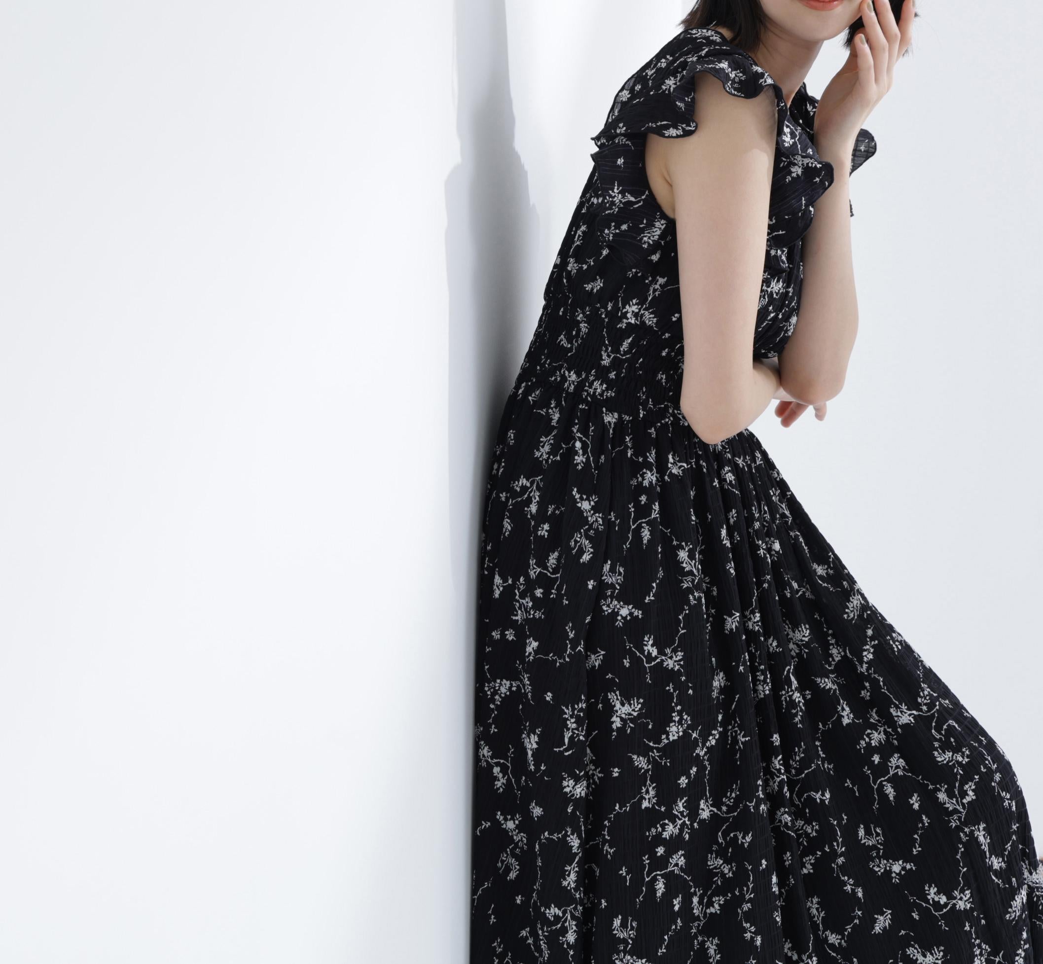 フラワープリントフリルワンピース クロベース2