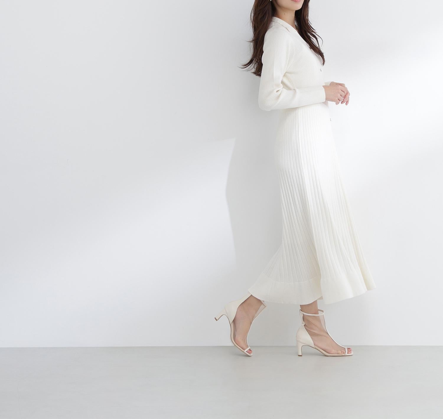 スキッパーリブニットワンピース オフホワイト1