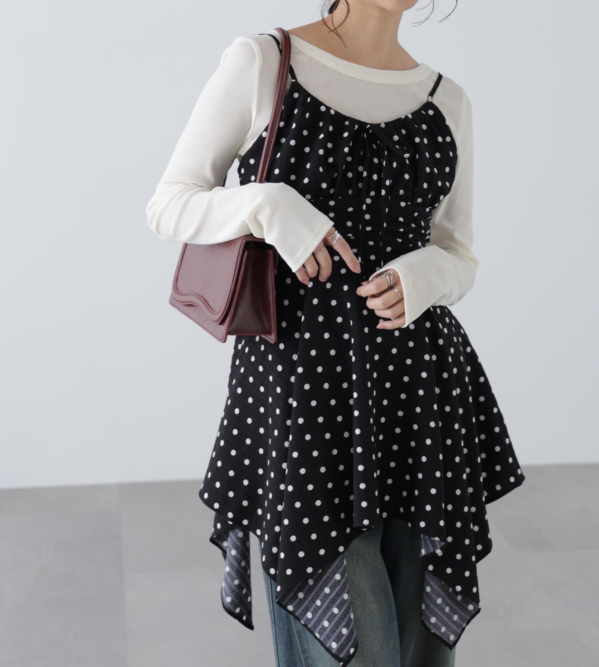 イレヘムチュニックキャミワンピース ブラックベースドット1