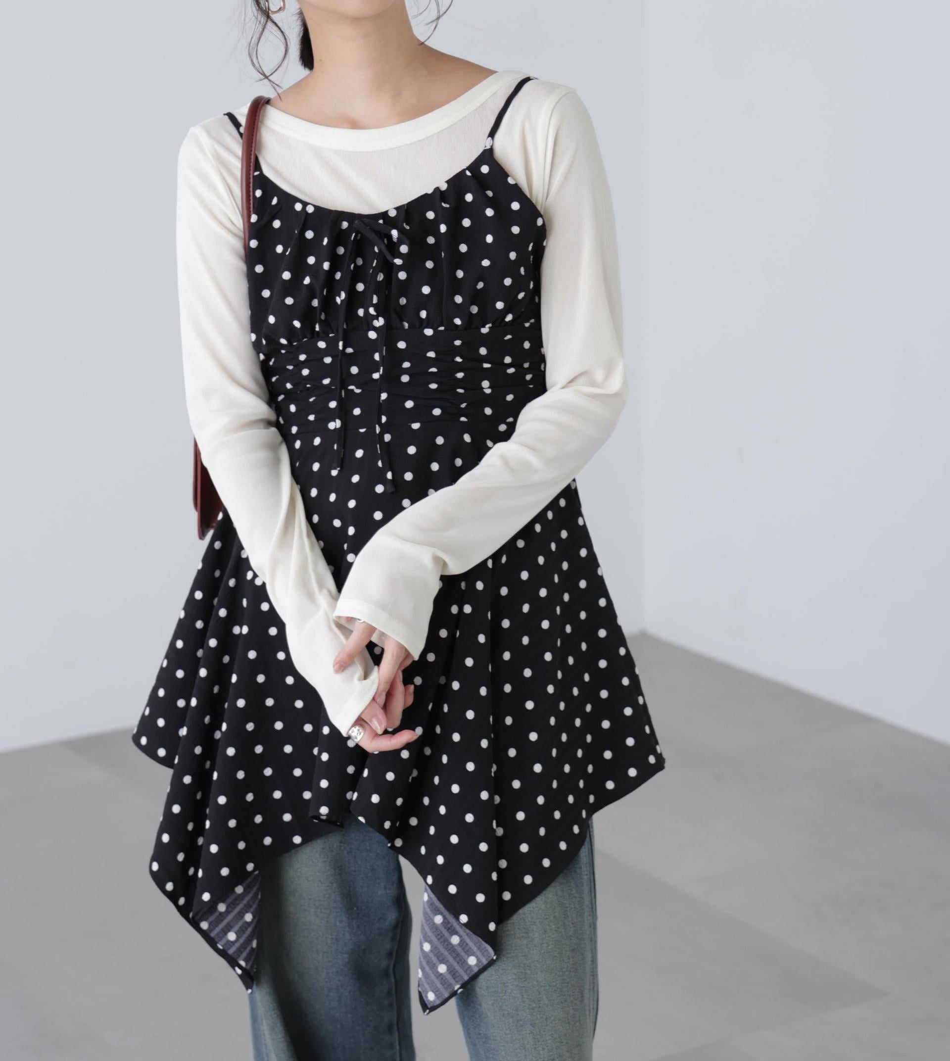 イレヘムチュニックキャミワンピース ブラックベースドット1