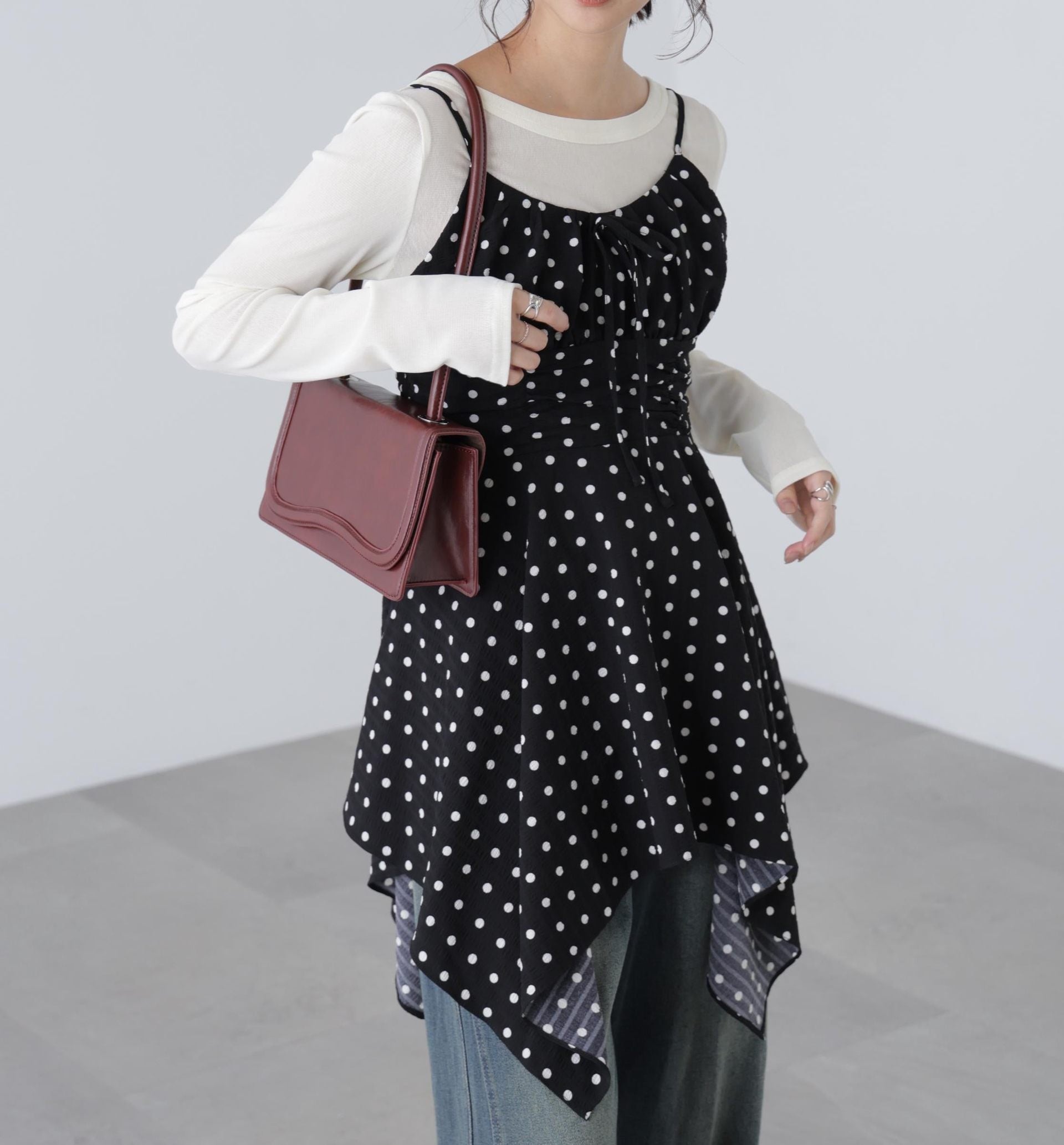 イレヘムチュニックキャミワンピース ブラックベースドット1