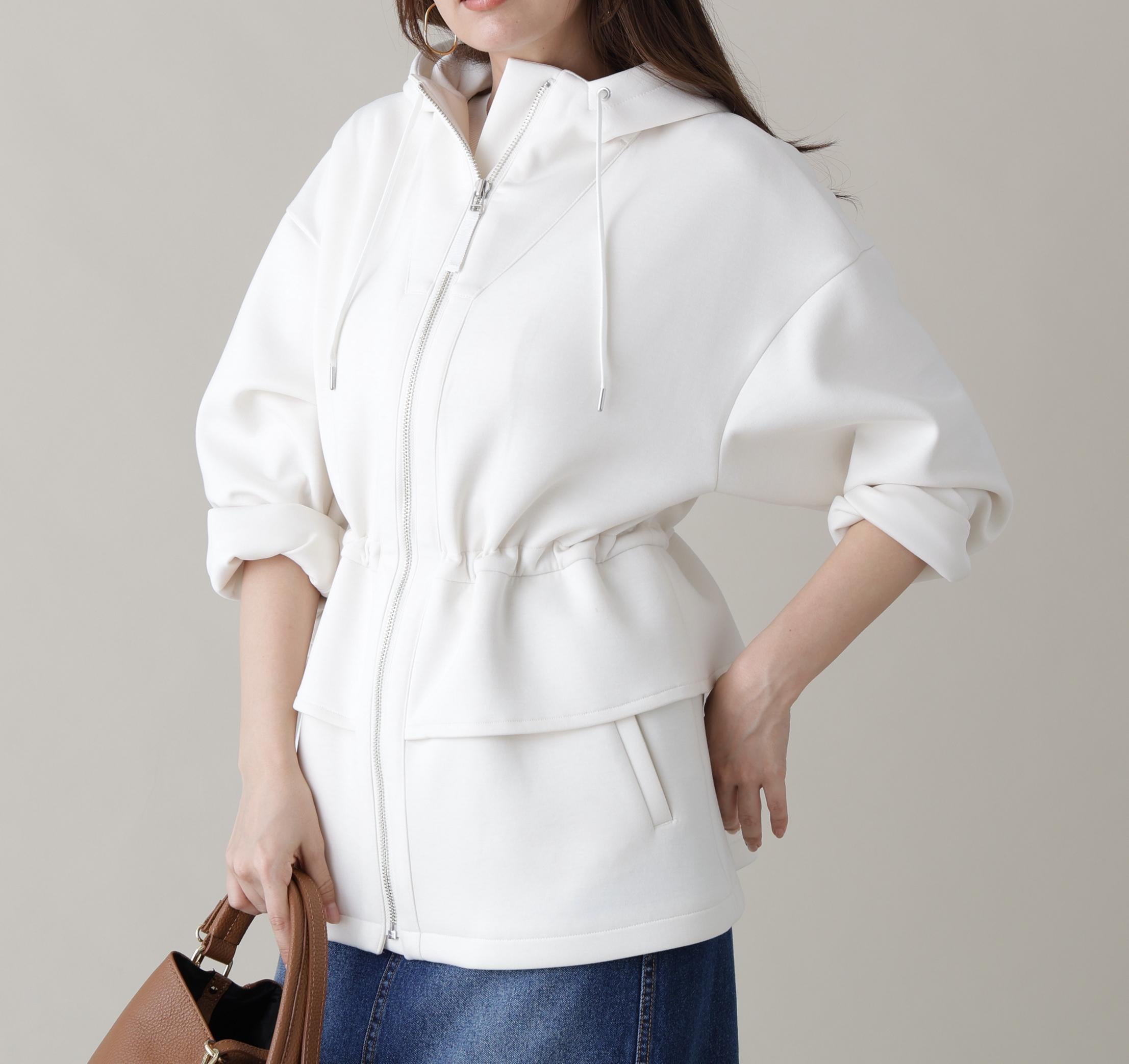 ウエストフレアダンボールフーディー エクリュ1