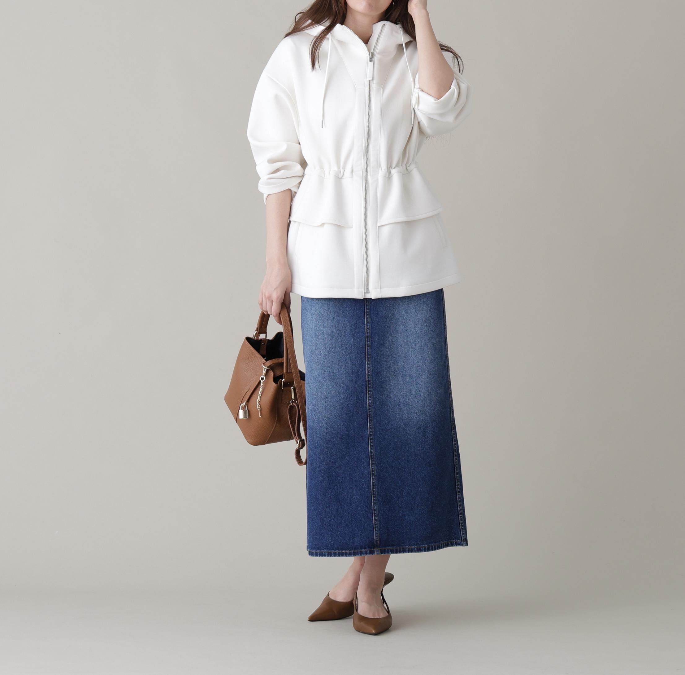 ウエストフレアダンボールフーディー エクリュ1