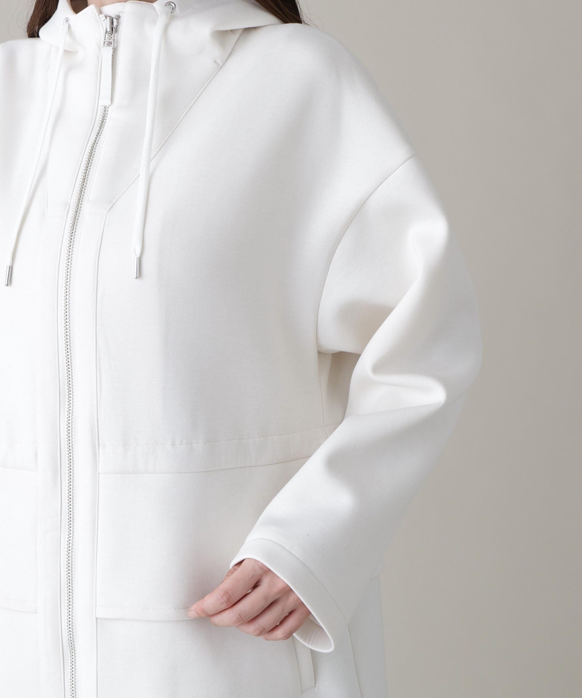 ウエストフレアダンボールフーディー エクリュ1