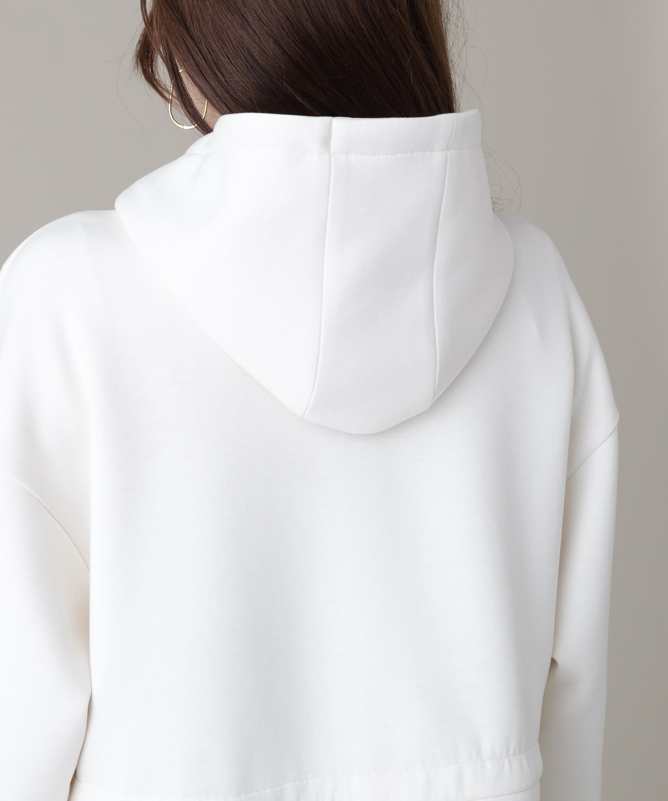 ウエストフレアダンボールフーディー エクリュ1