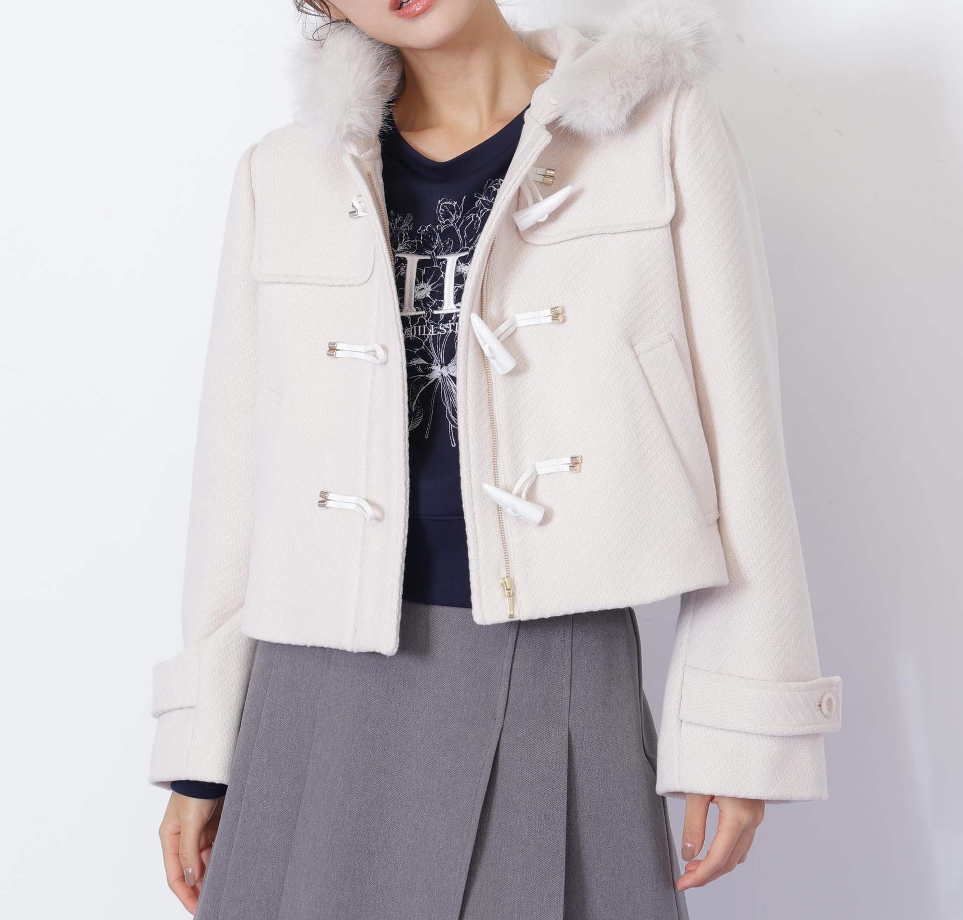 フェイクファー付ショートダッフルコート エクリュ