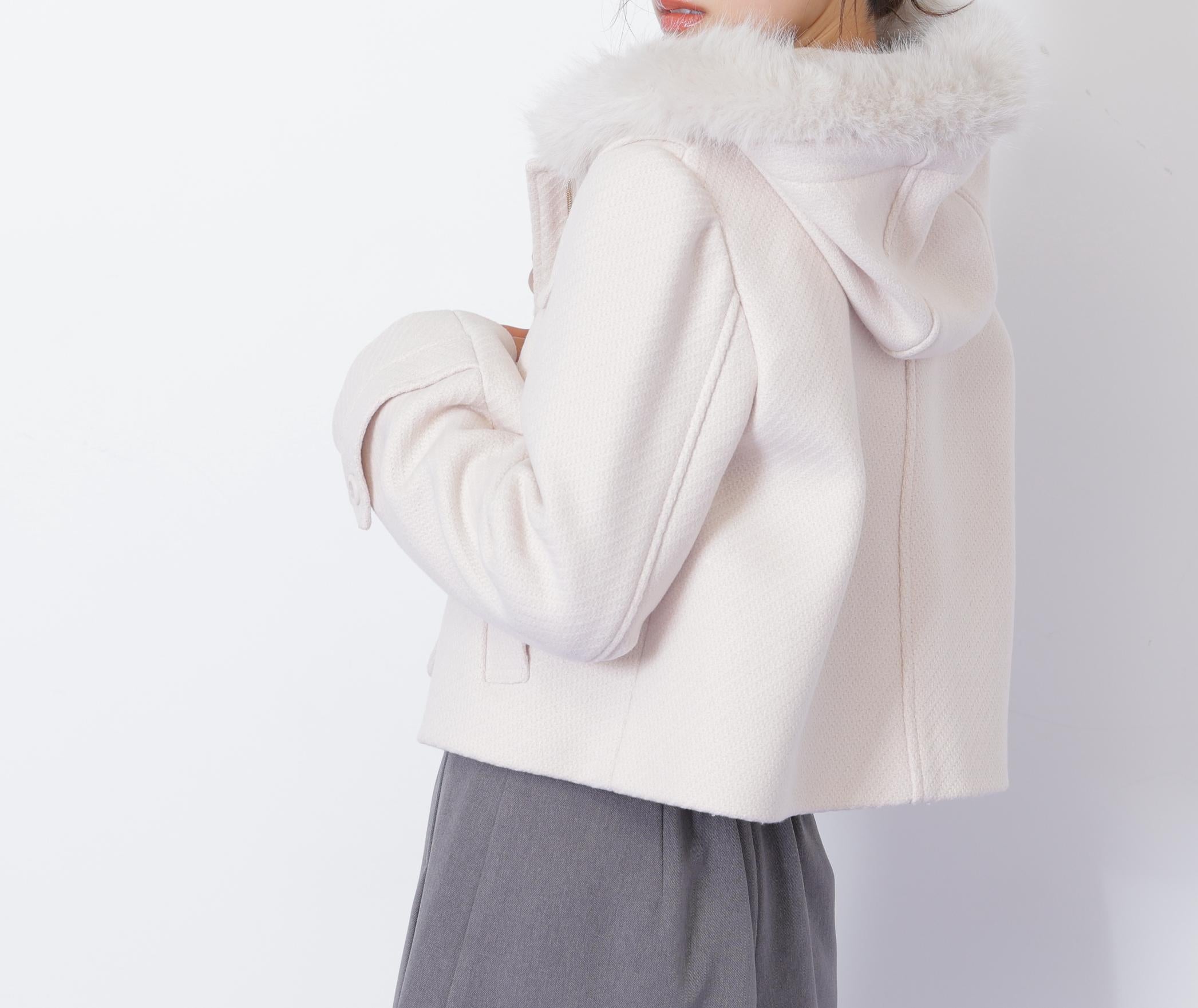 フェイクファー付ショートダッフルコート エクリュ