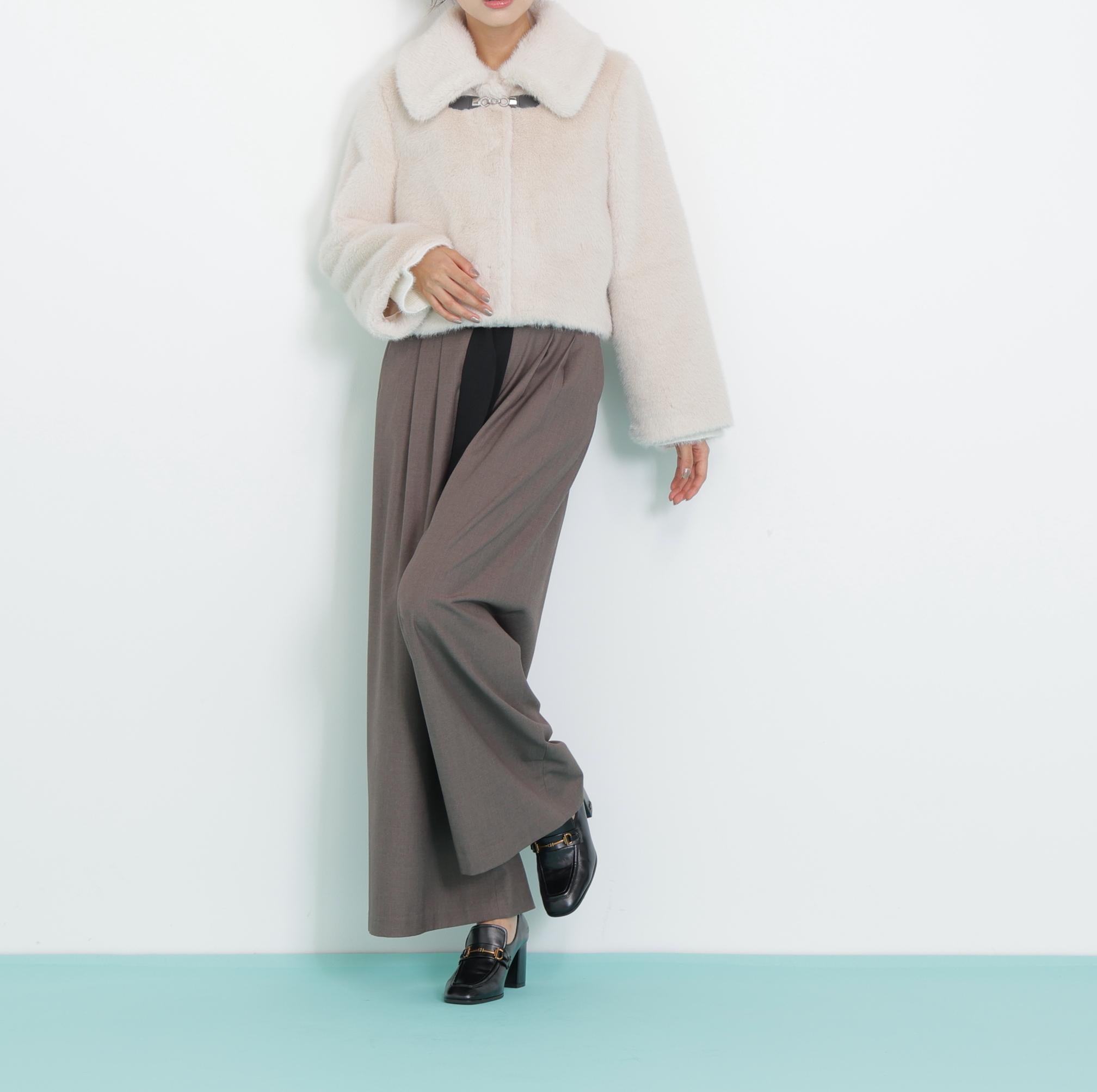 フェイクファーショートジャケット ホワイト