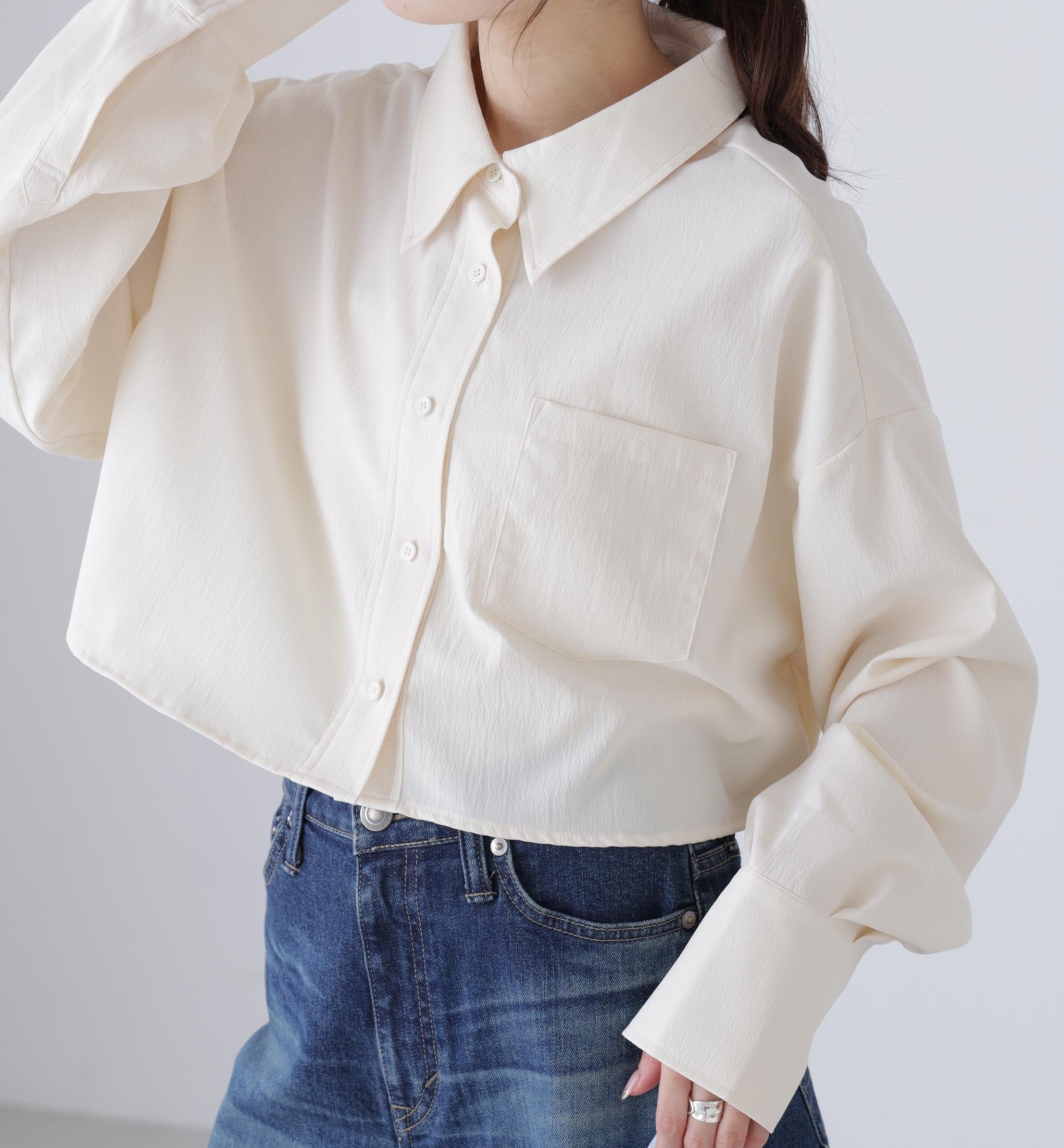 バックレースアップショート丈シャツ オフ