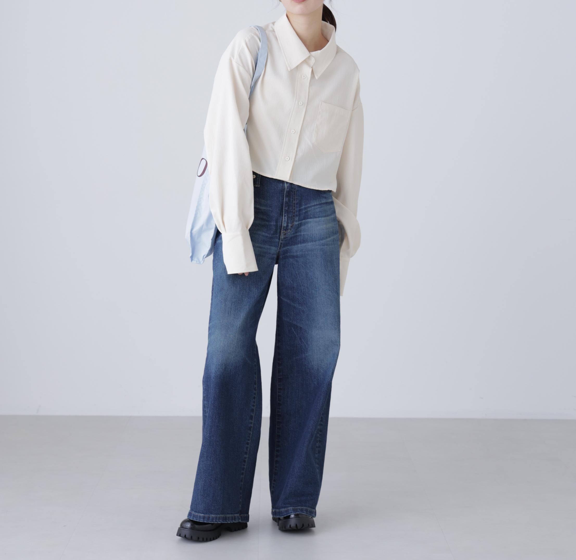 バックレースアップショート丈シャツ オフ