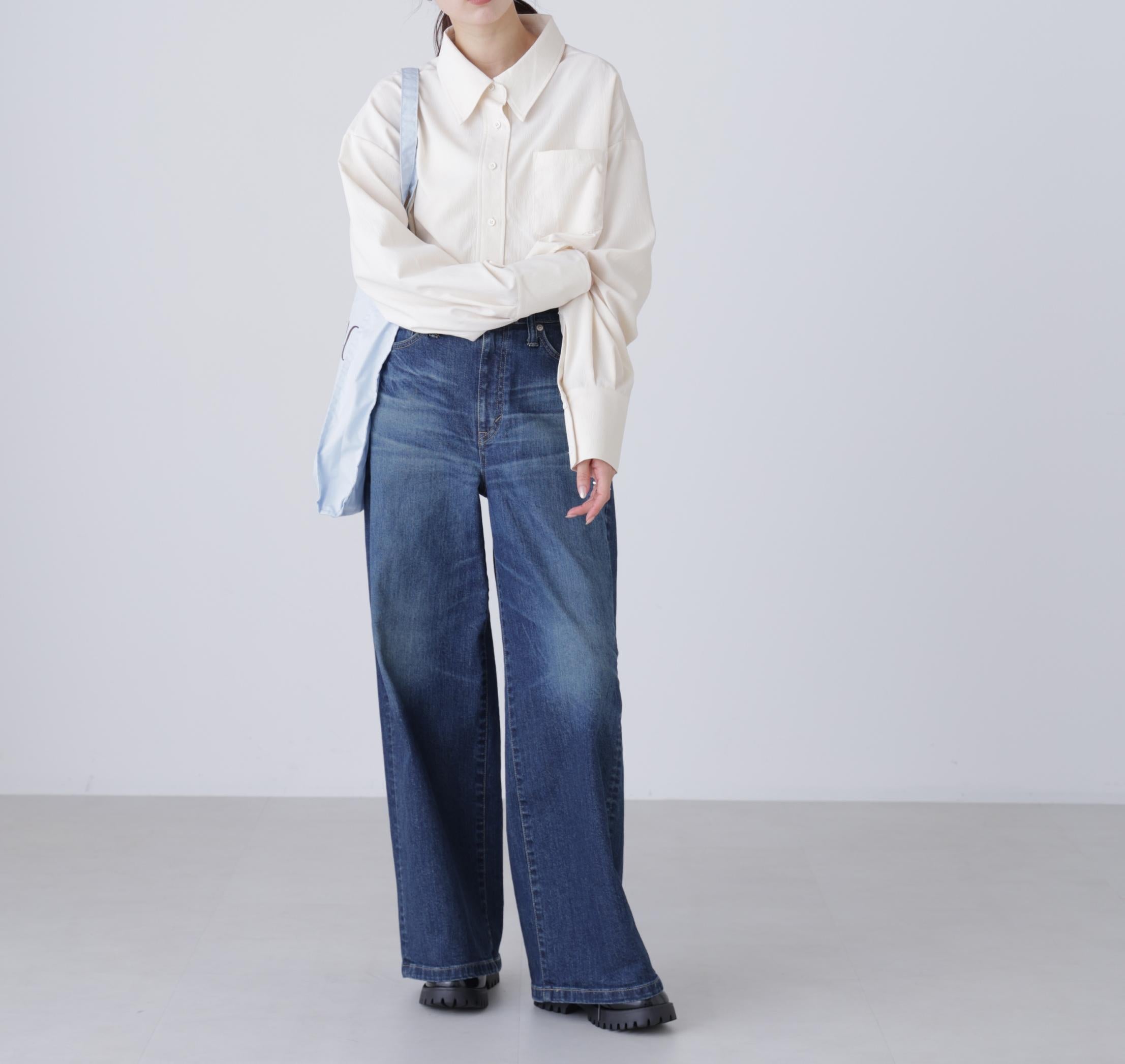 バックレースアップショート丈シャツ オフ