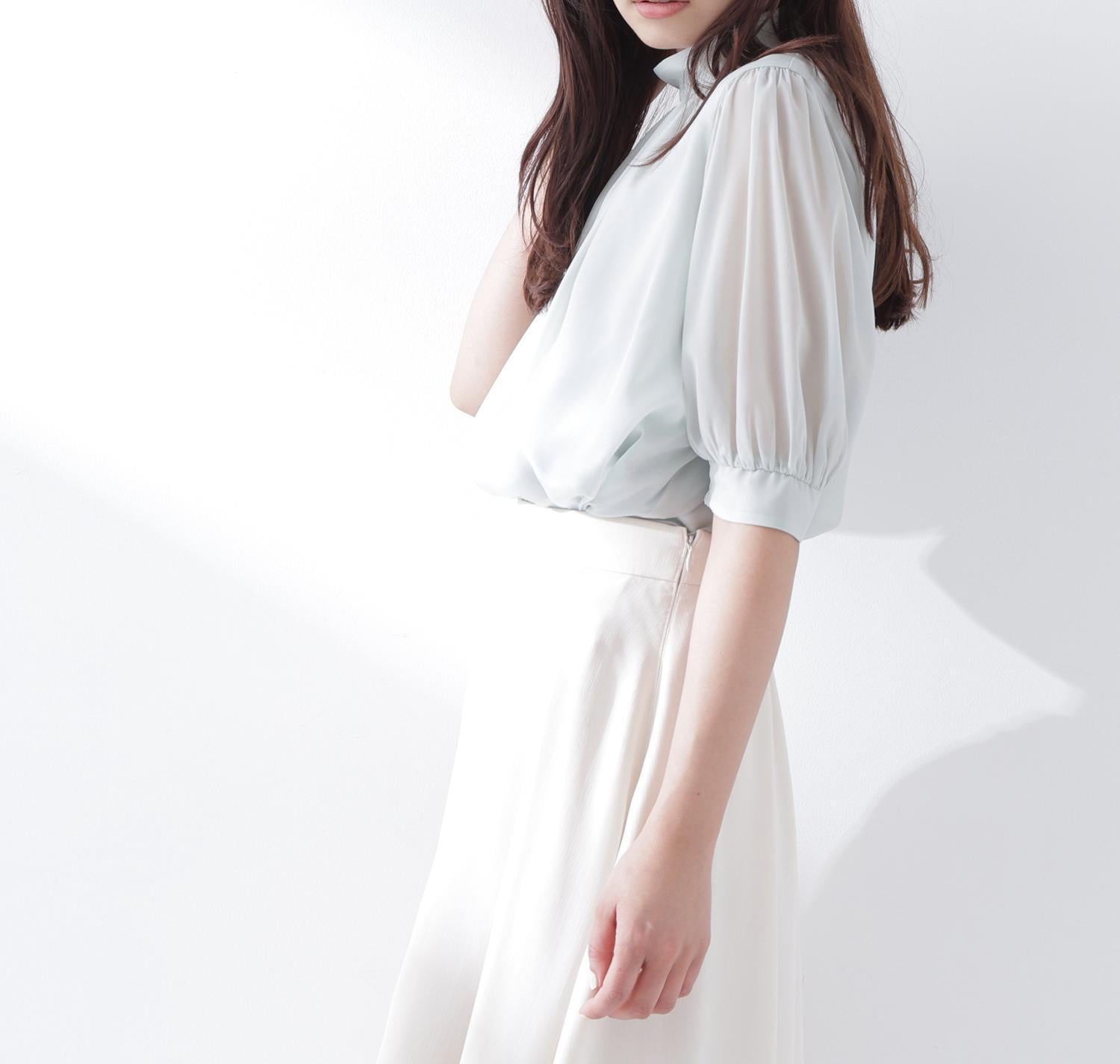 ハイネックシアースリーブブラウス半袖 ライトグリーン