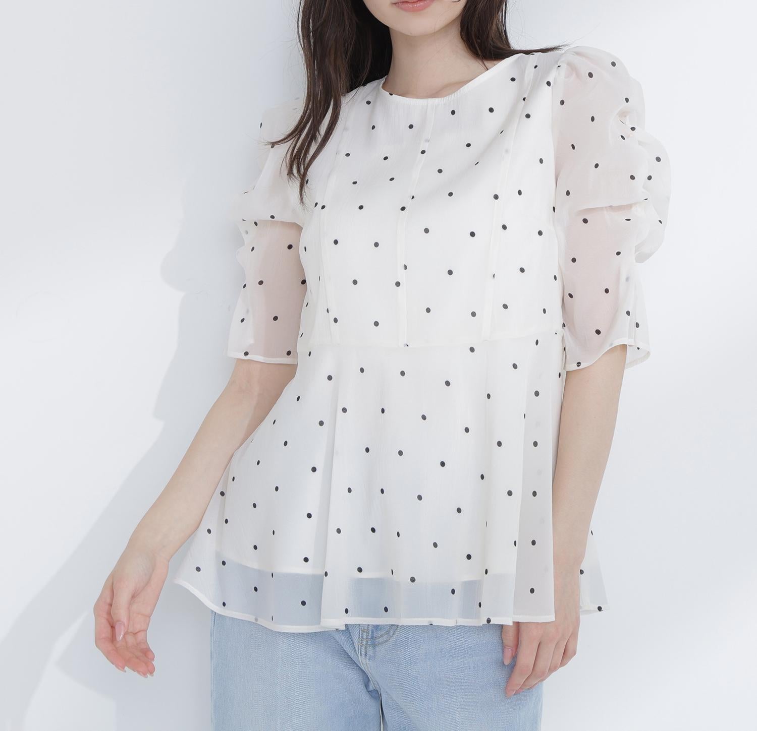 シアーペプラムブラウス半袖 オフ×ドット2