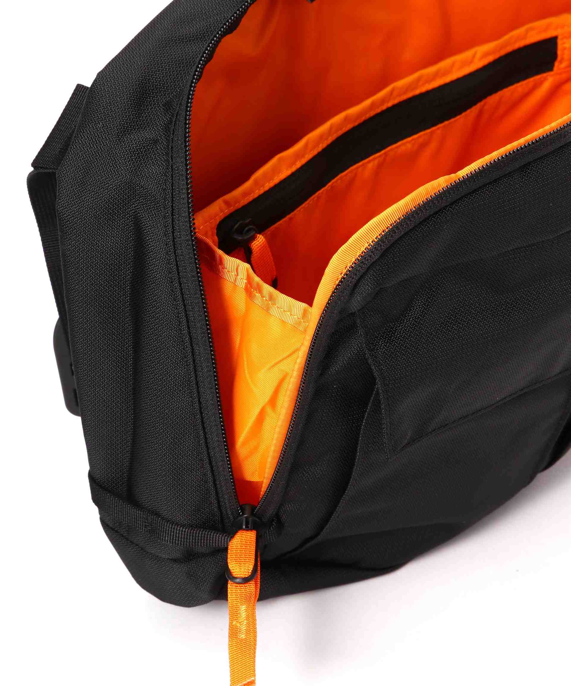 MYSTE>Y >ANCH/ミステリーランチ/DIST>ICT 8/ディストリクト 8 ブラック