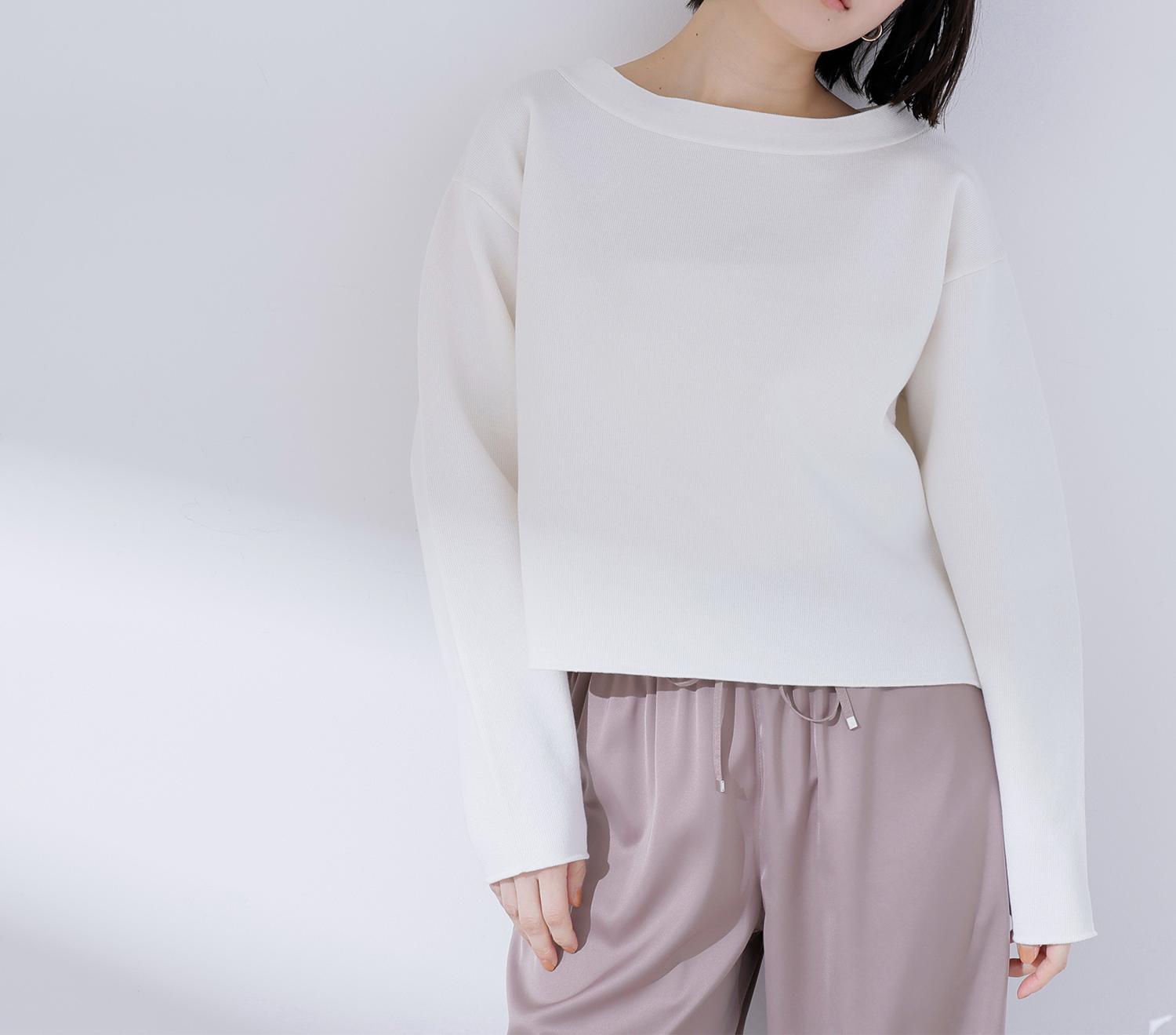 スウェットライクフォルムニット オフホワイト1