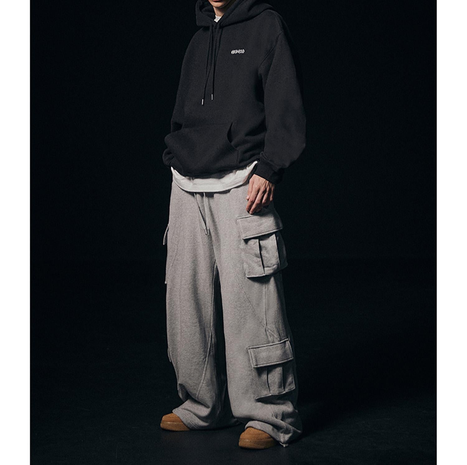 NOT4NE>D/ノットフォーナード/INCISION MULTI CA>GO SWEAT PANTS グレー