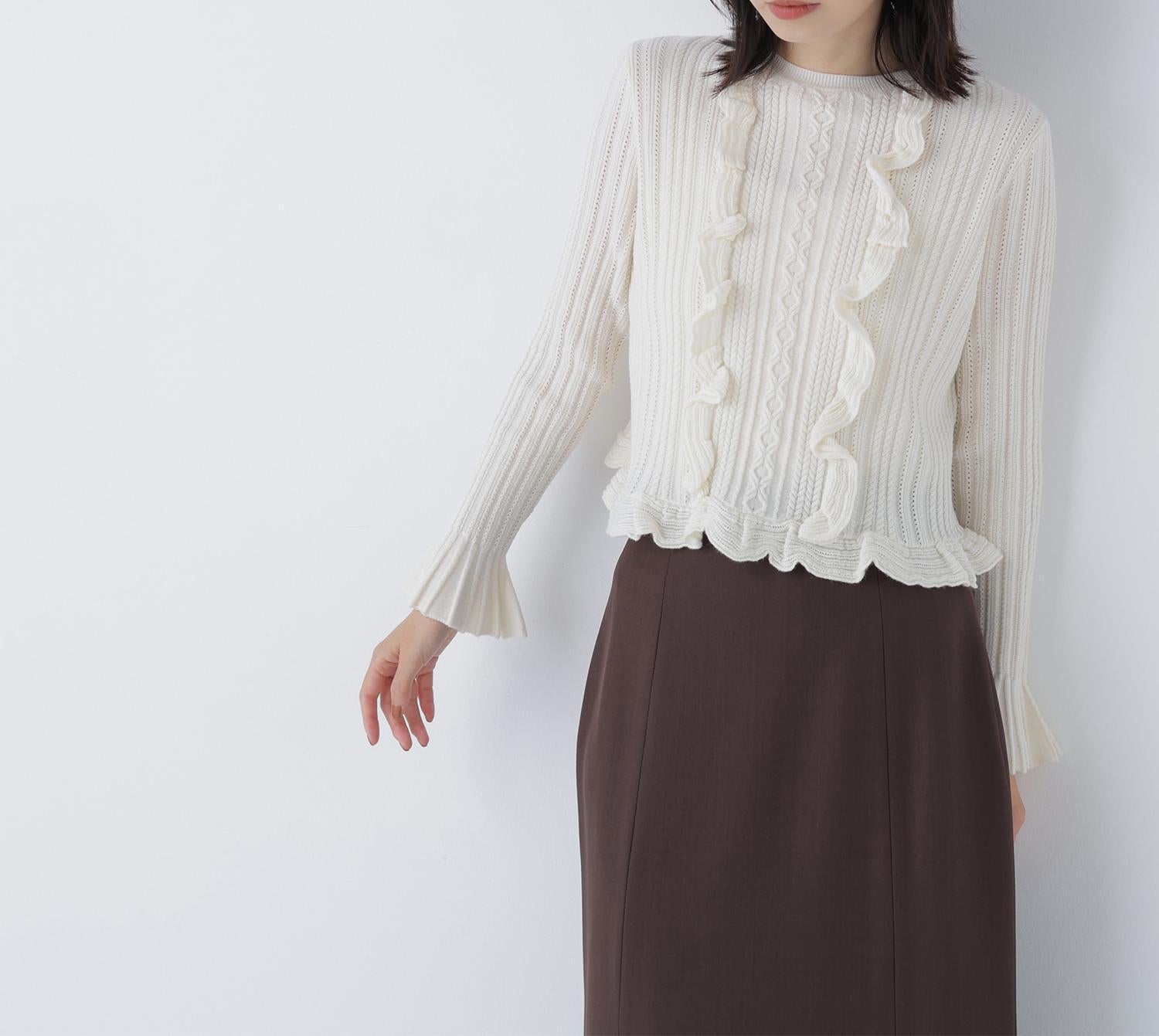 ミニケーブルフリルニット オフホワイト1