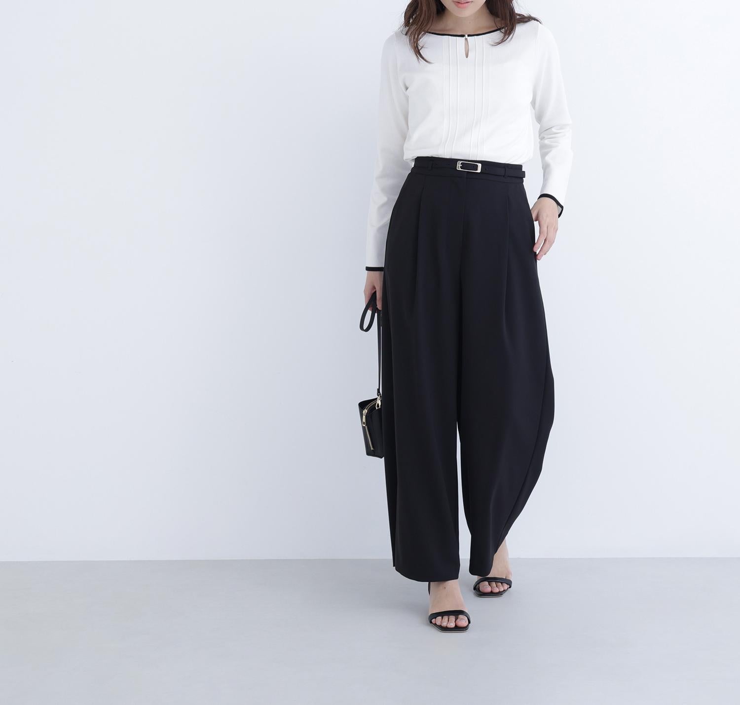 バイカラーフロントタックニット オフホワイト系2