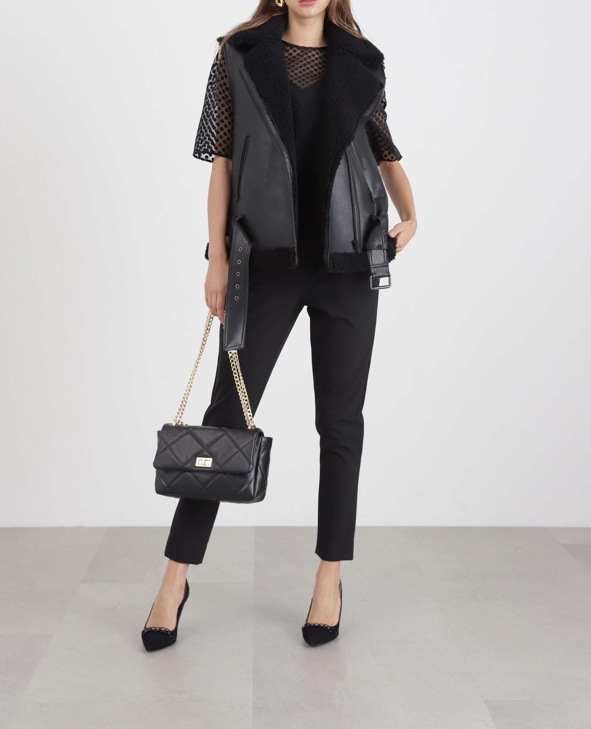 フォームートンライダースベスト ブラック