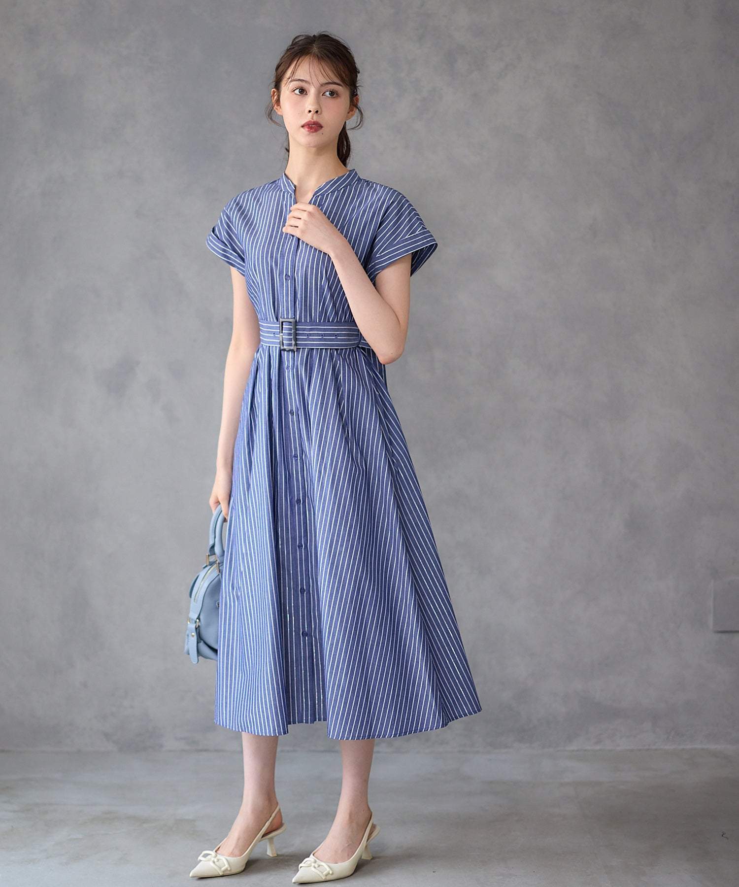 トゥエルブアジェンダ 12Twelve Agenda ラメストライプシャツワンピース (ブルー) ブルー