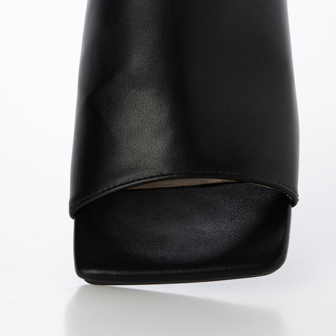 トゥエルブアジェンダ 12Twelve Agenda ワイドスクエアトゥミュールサンダル (ブラック) ブラック