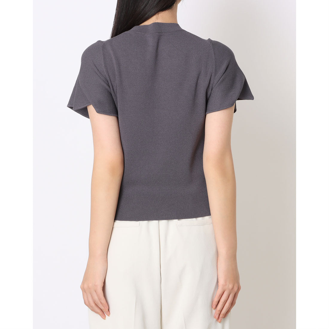 トゥエルブアジェンダ 12Twelve Agenda ネック刺繍半袖ニットプルオーバー (チャコールグレー) チャコールグレー