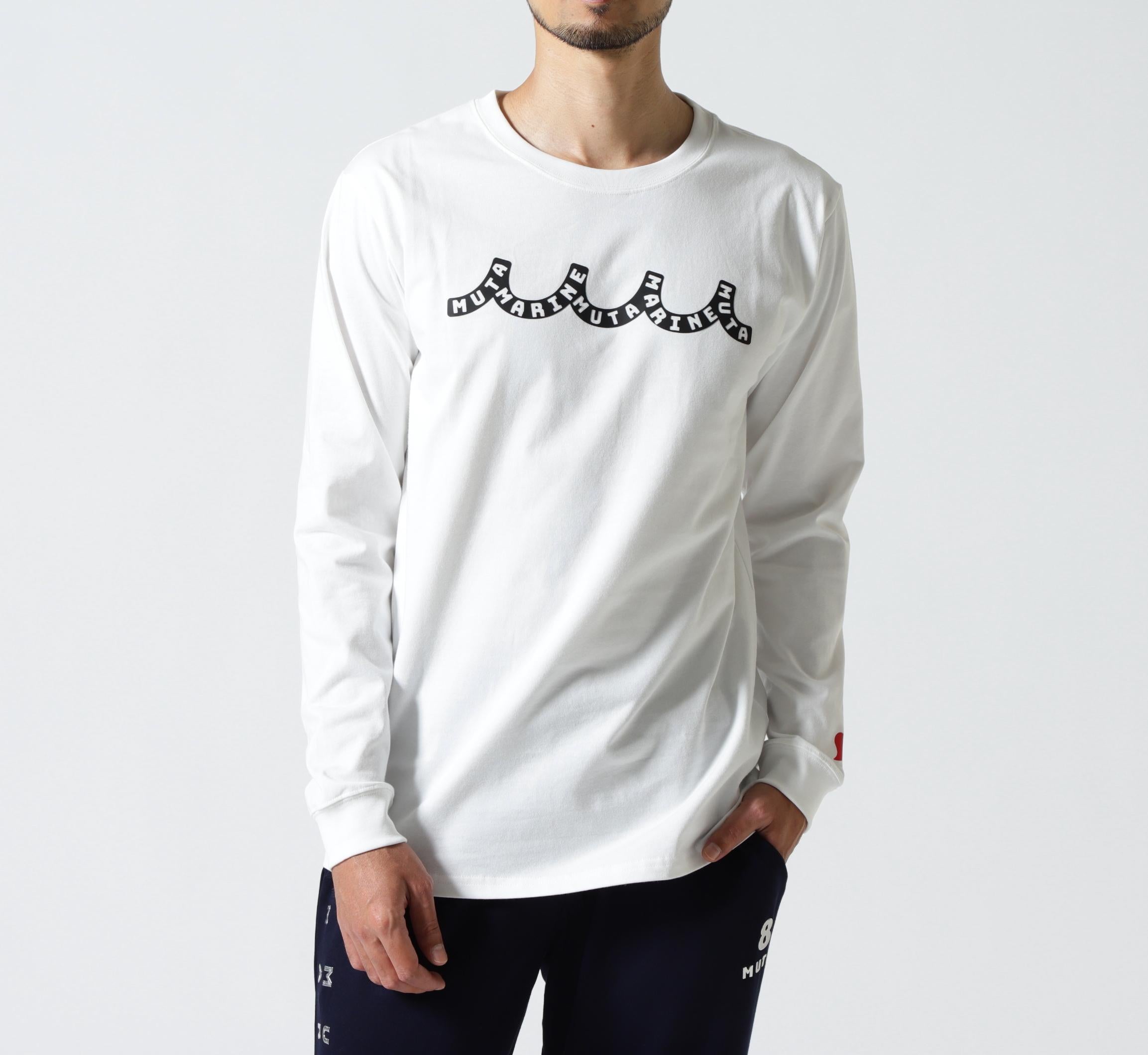 muta MA>INE/ムータ マリン/別注Wave muta MA>INE LS Tee ホワイト