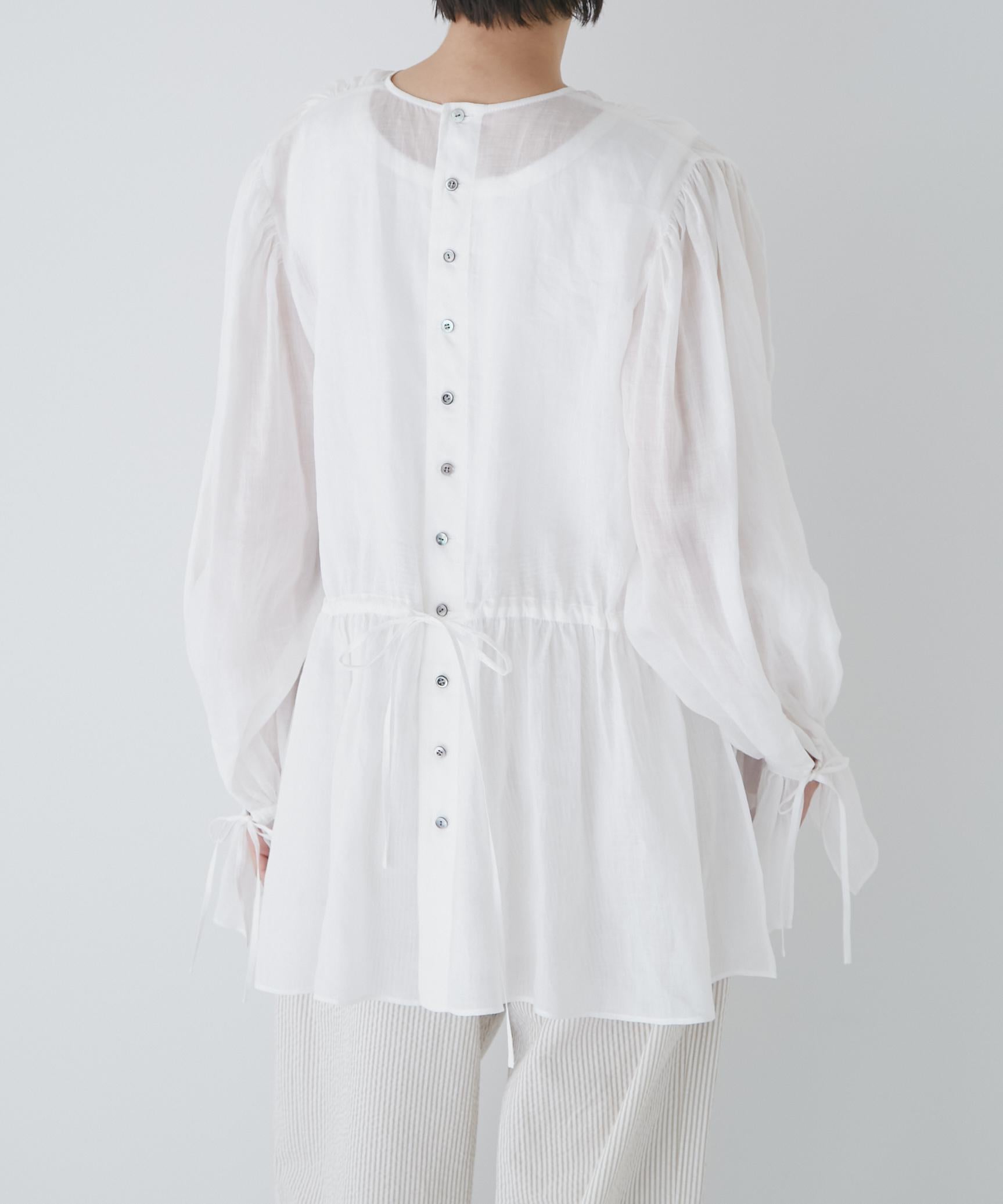菊池亜希子×LEE×hwコラボボリュームブラウス(オフィシャルサイト限定”丈長めあり”) ホワイト