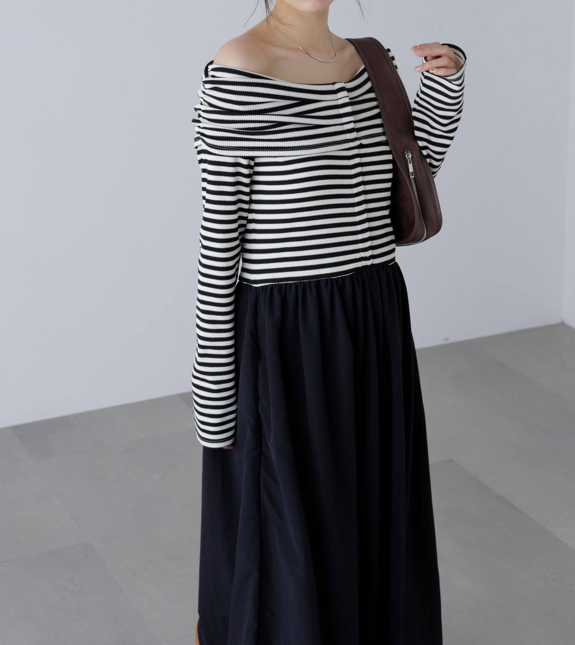 オフショルドッキングワンピース ボーダー1