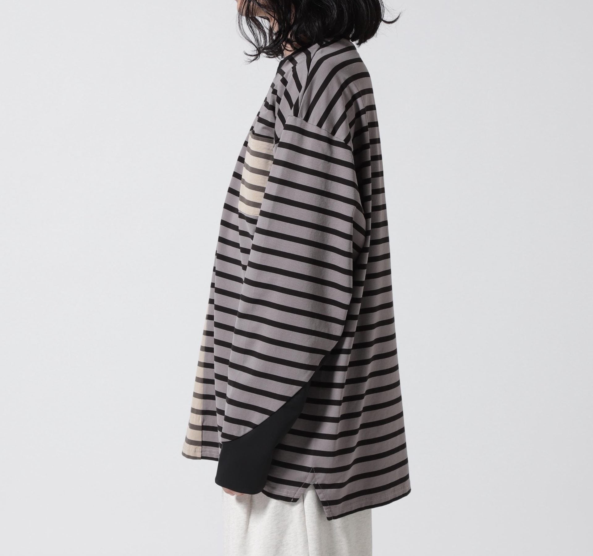 CMF OUTDOO> GA>MENT 別注RO>DE> TEE L/S ベージュ