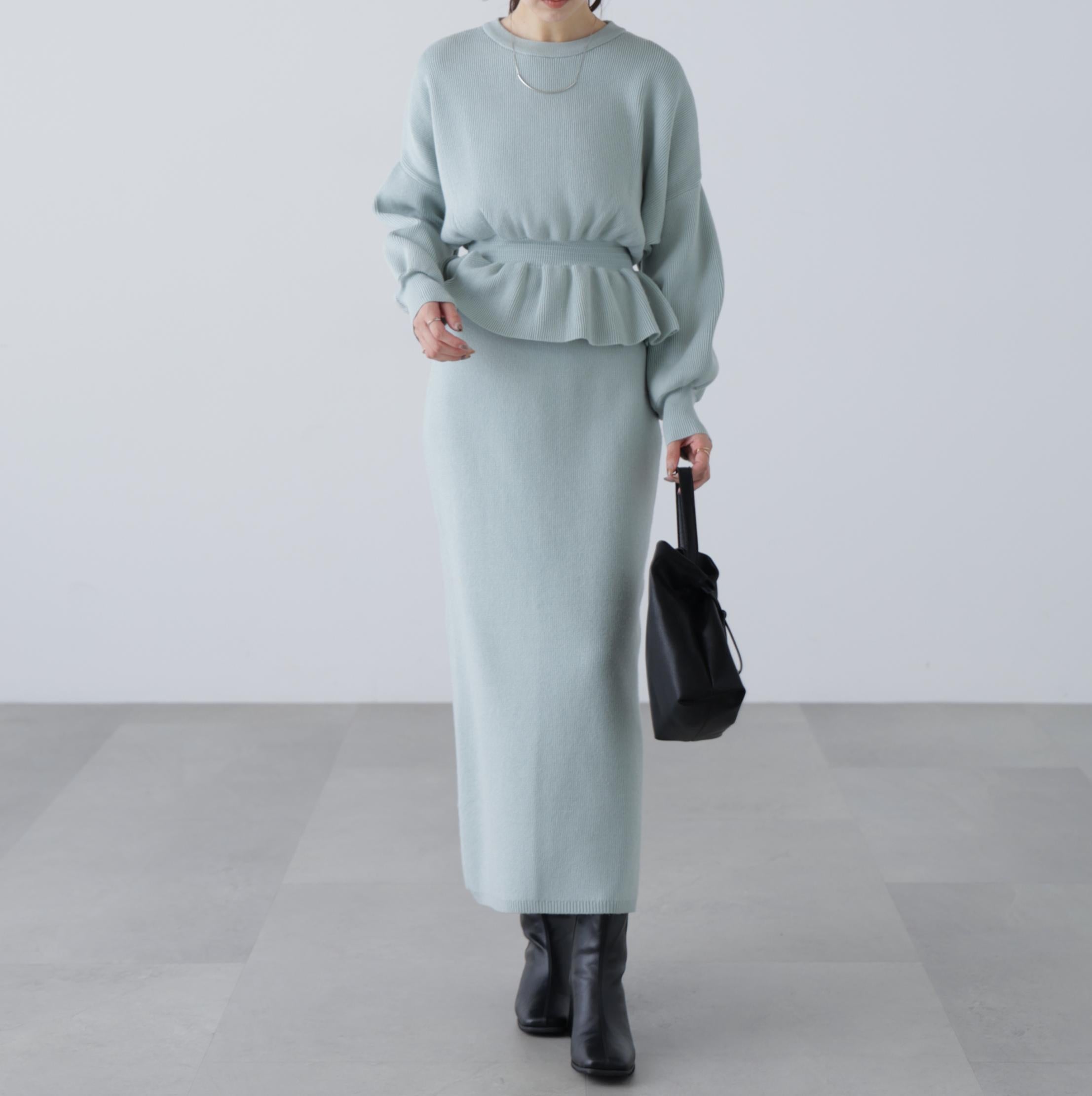 ペプラムニットセットアップ ライトブルー