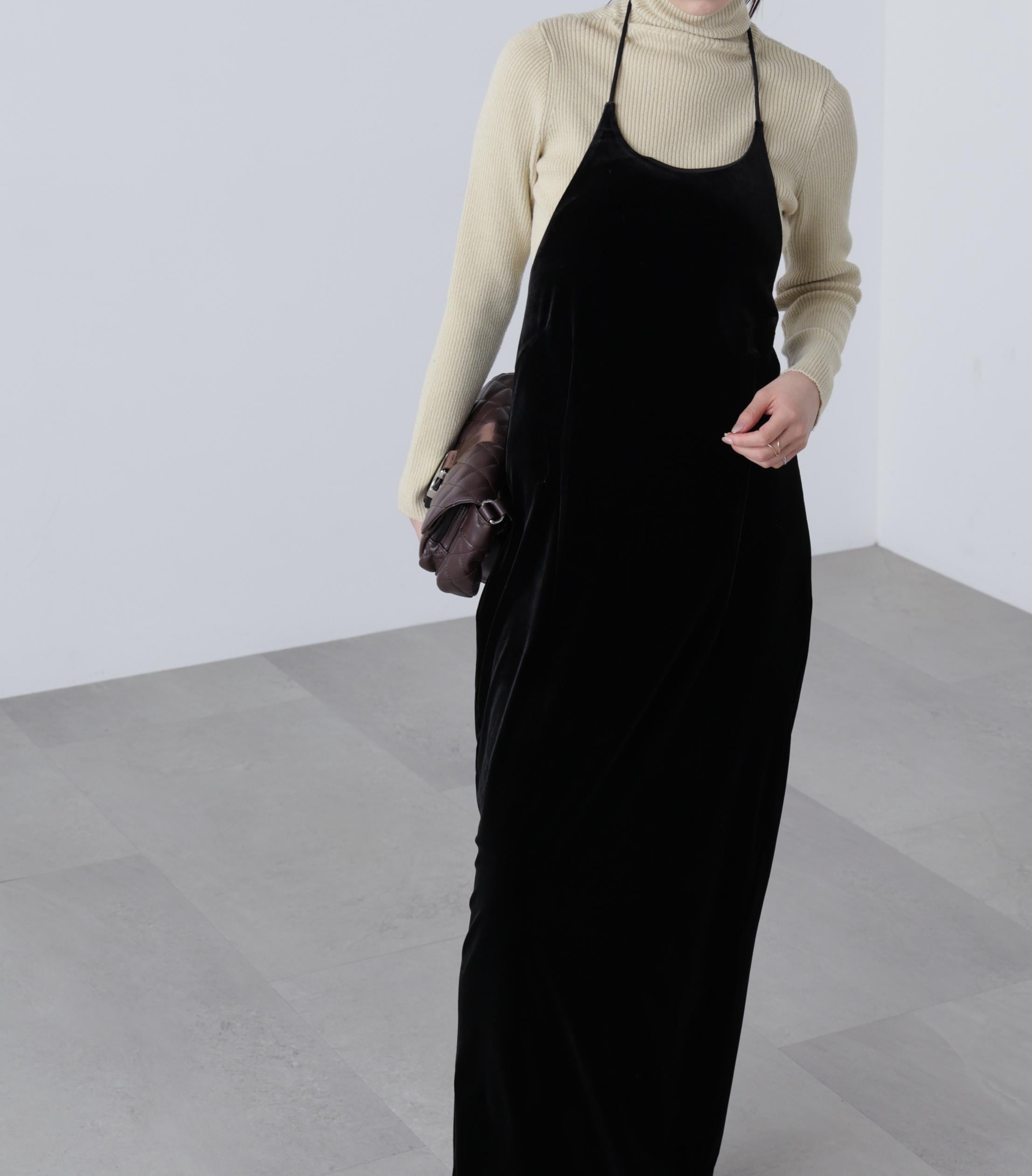 ホルターネックベロアキャミワンピース ブラック