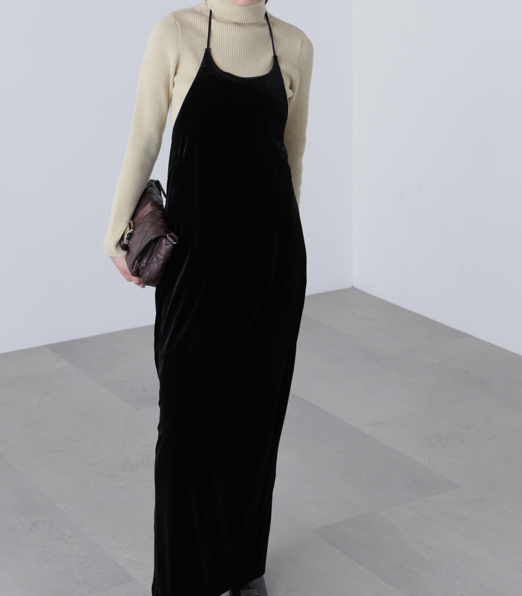 ホルターネックベロアキャミワンピース ブラック