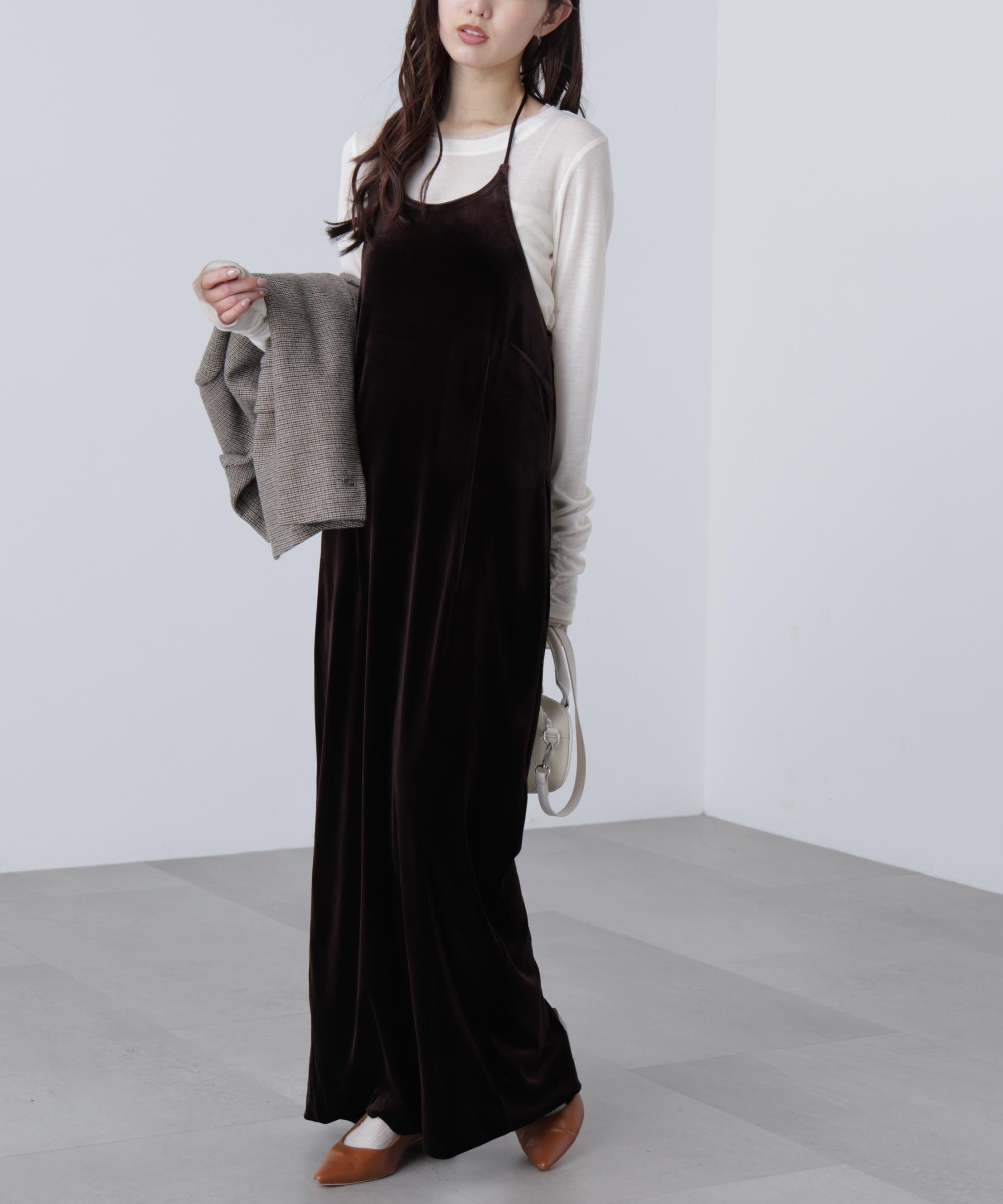 ホルターネックベロアキャミワンピース ブラウン