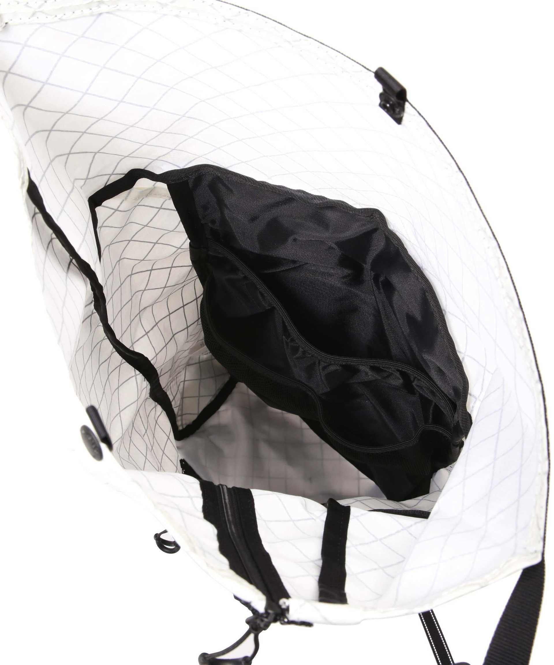 and wande/アンドワンダー ECOPAK 18L ackpack オフホワイト3