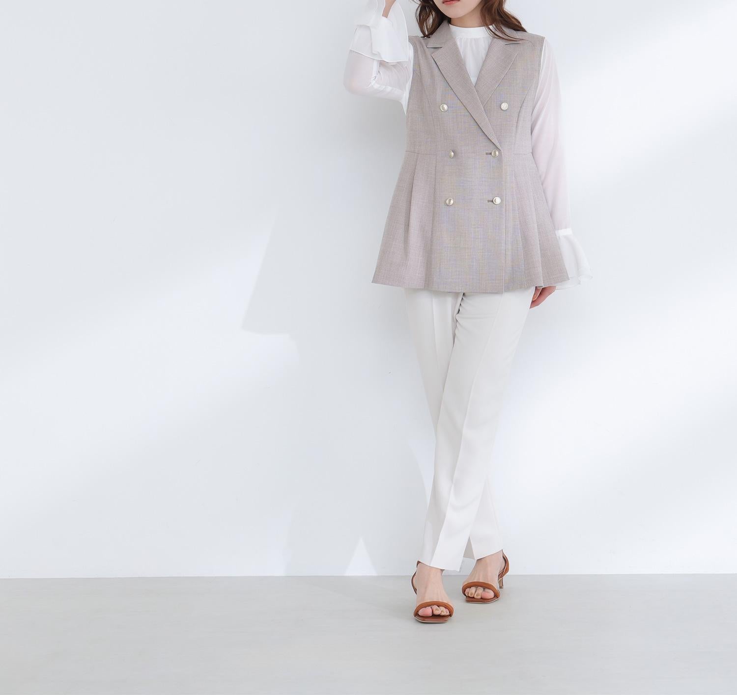 カラーテーパードパンツ オフベージュ