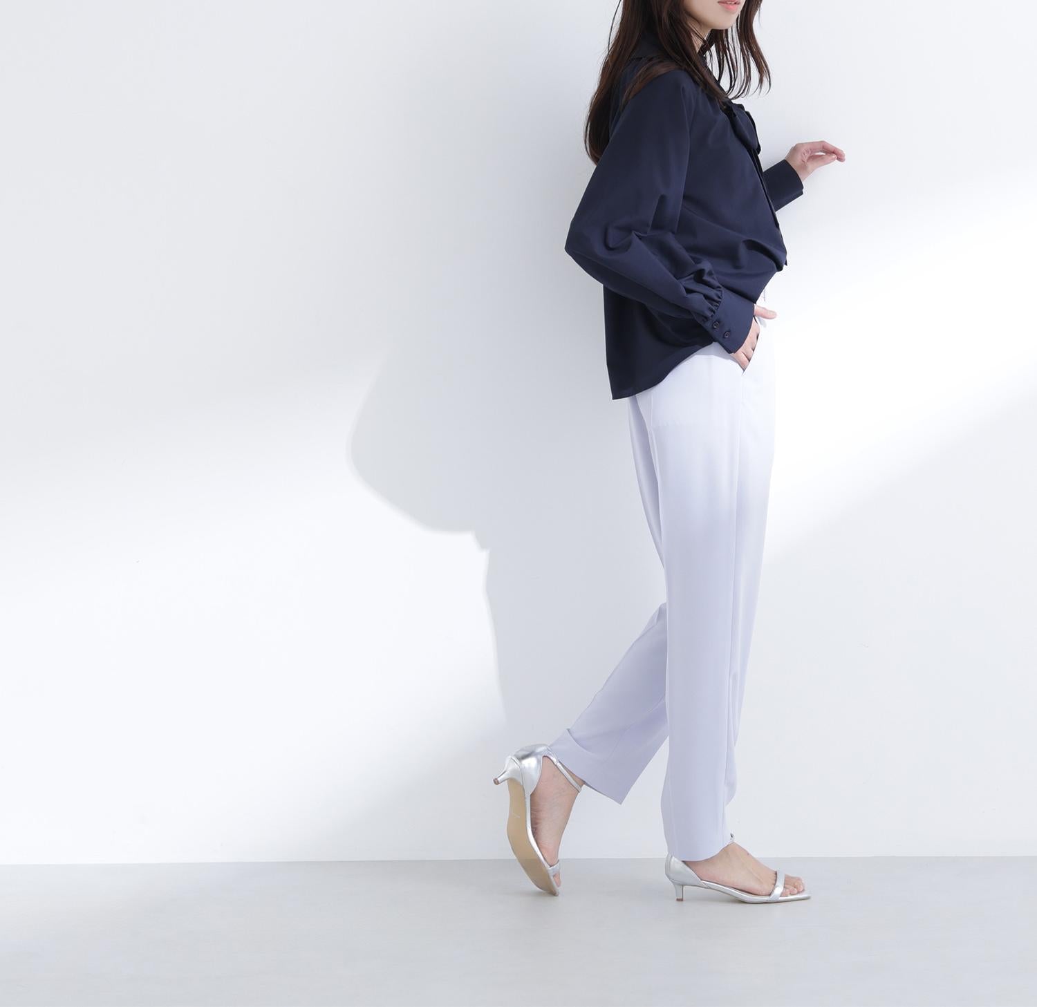 カラーテーパードパンツ ラベンダーブルー