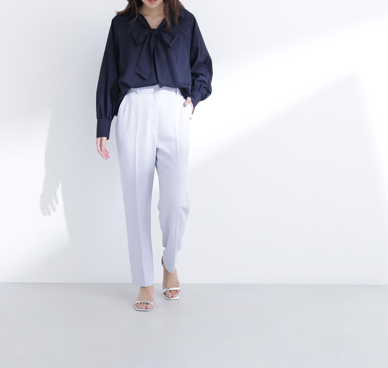 カラーテーパードパンツ ラベンダーブルー