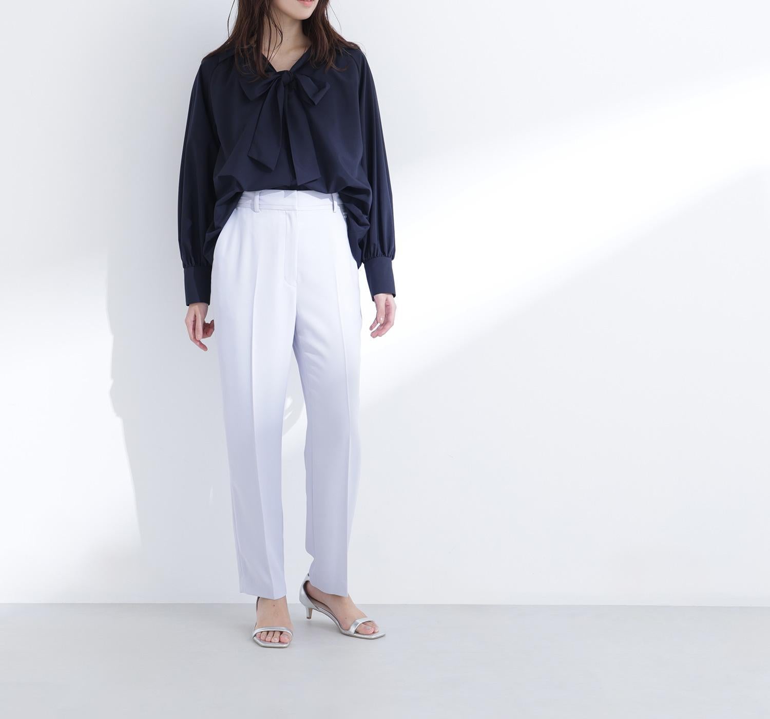 カラーテーパードパンツ ラベンダーブルー