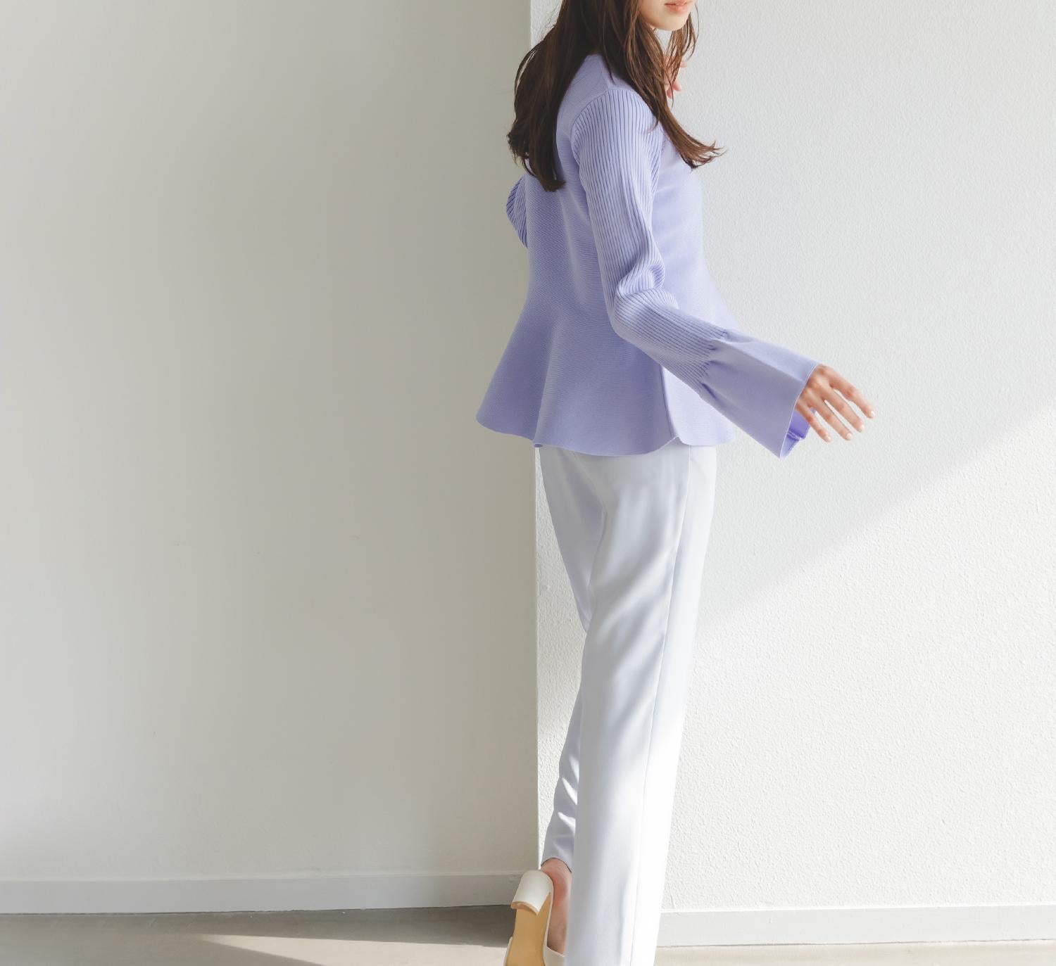 カラーテーパードパンツ ラベンダーブルー