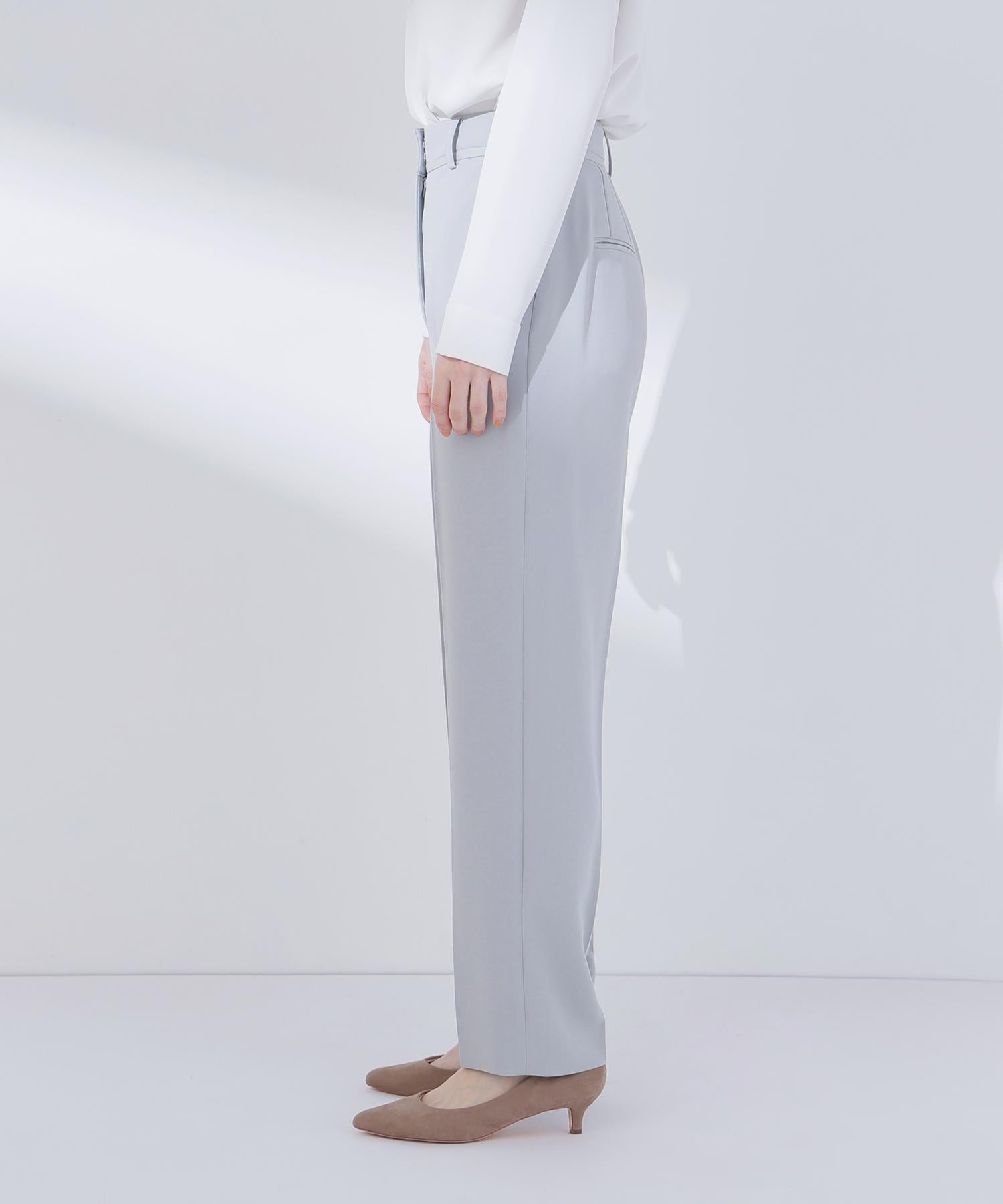 カラーテーパードパンツ ライトグリーン