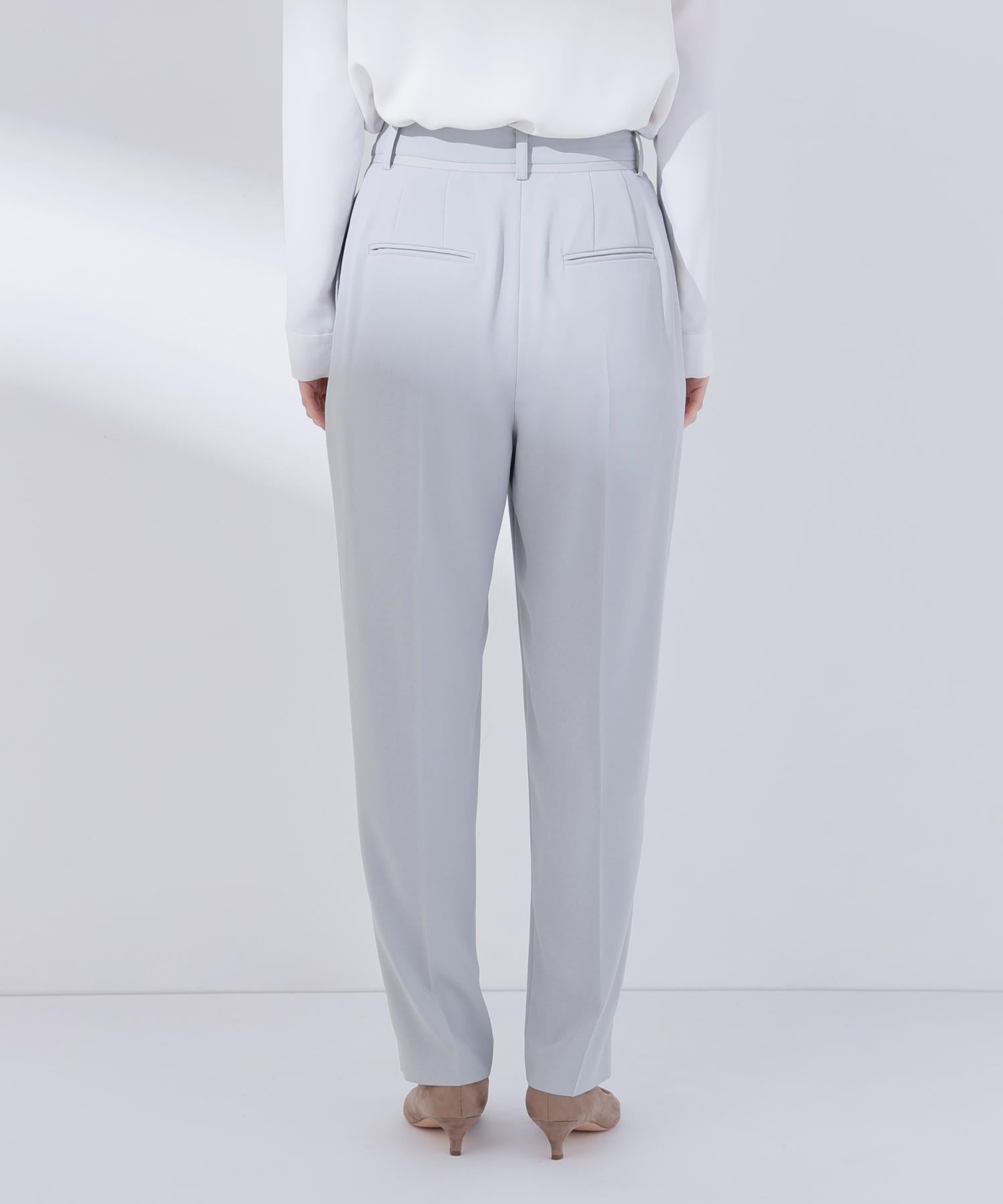 カラーテーパードパンツ ライトグリーン