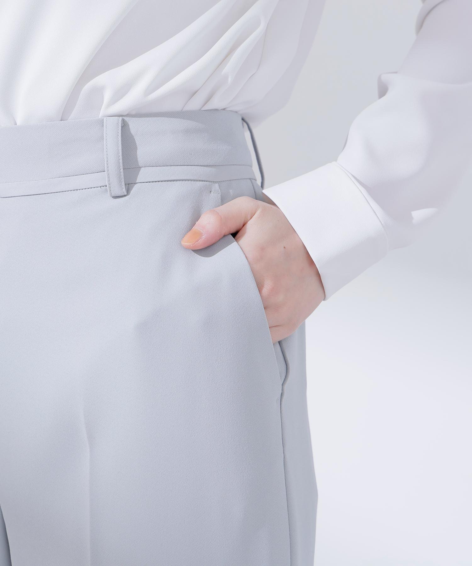 カラーテーパードパンツ ライトグリーン