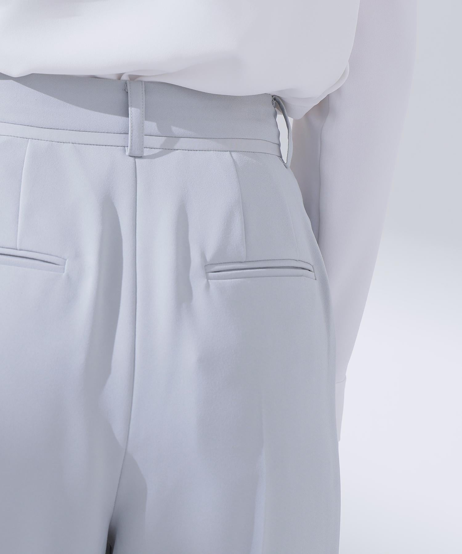 カラーテーパードパンツ ライトグリーン