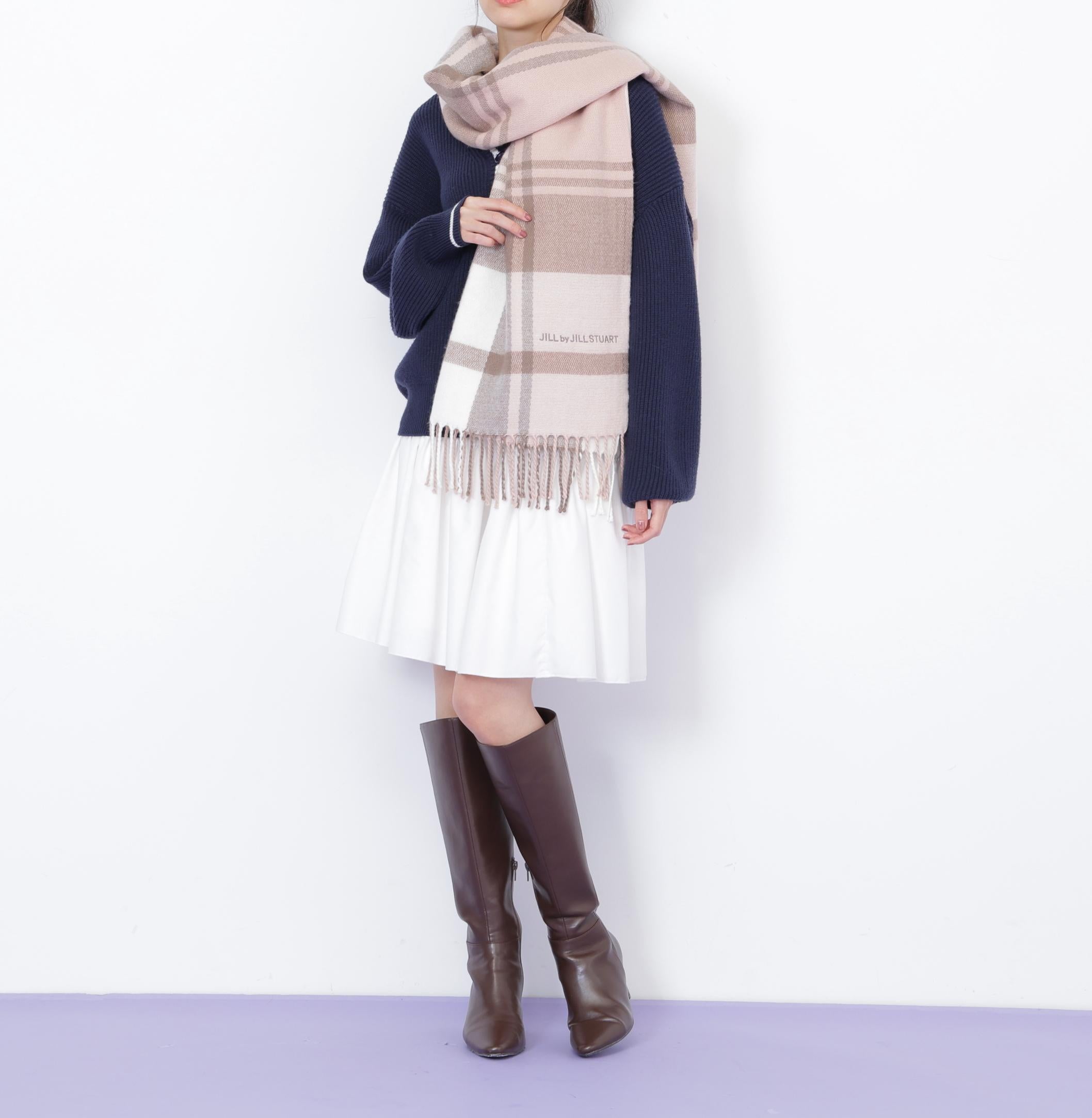 エンブロイダリーロゴチェックストール モカ