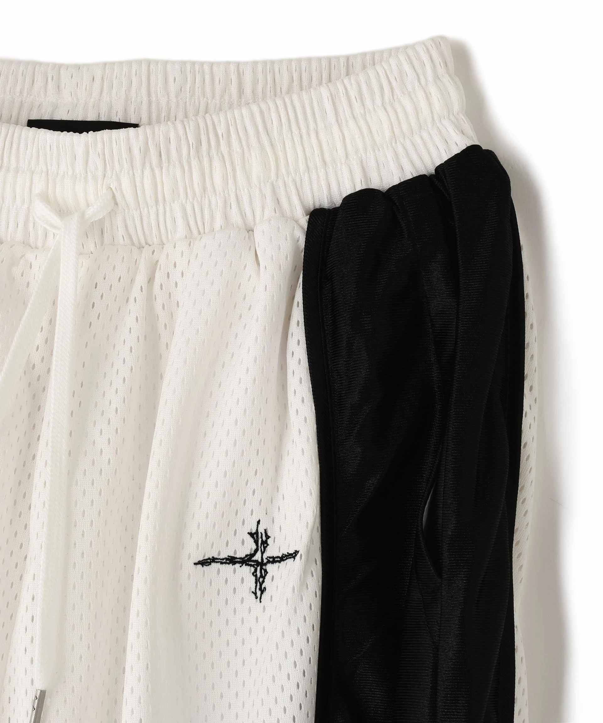 NOT4NE>D/ノットフォーナード/4 SYMROL COLOU> MESH SHO>TS ホワイト