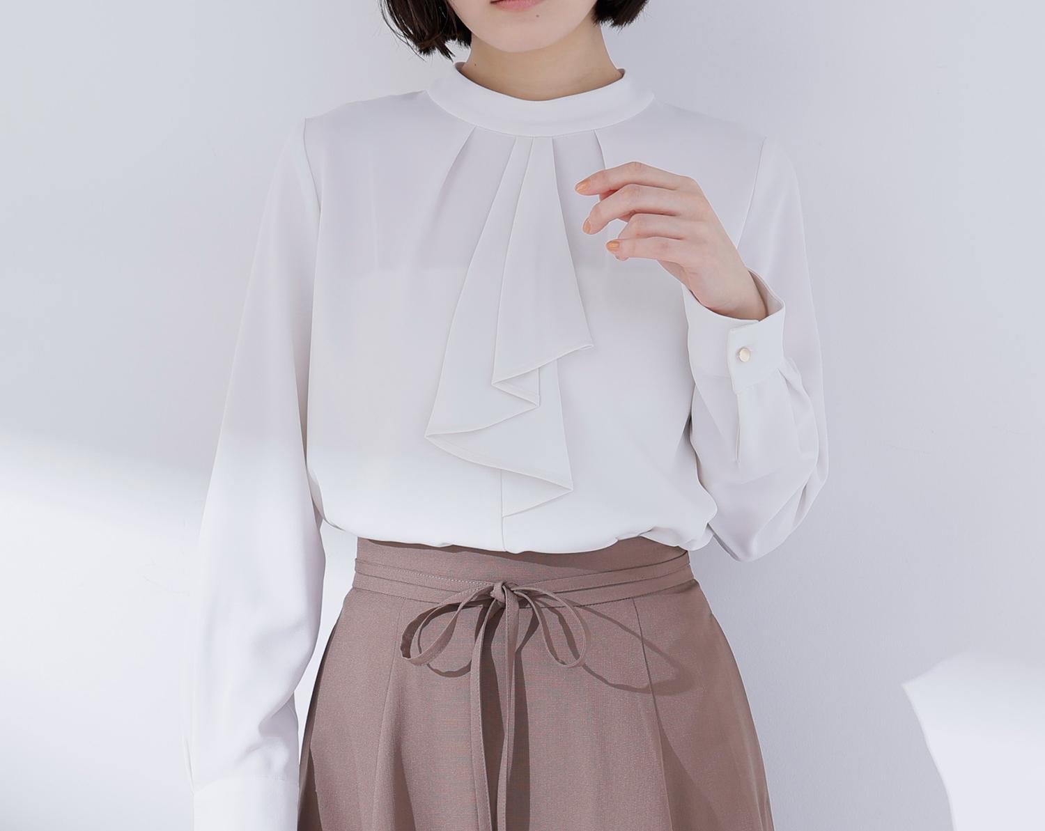 ラッフルボウタイブラウス オフホワイト1