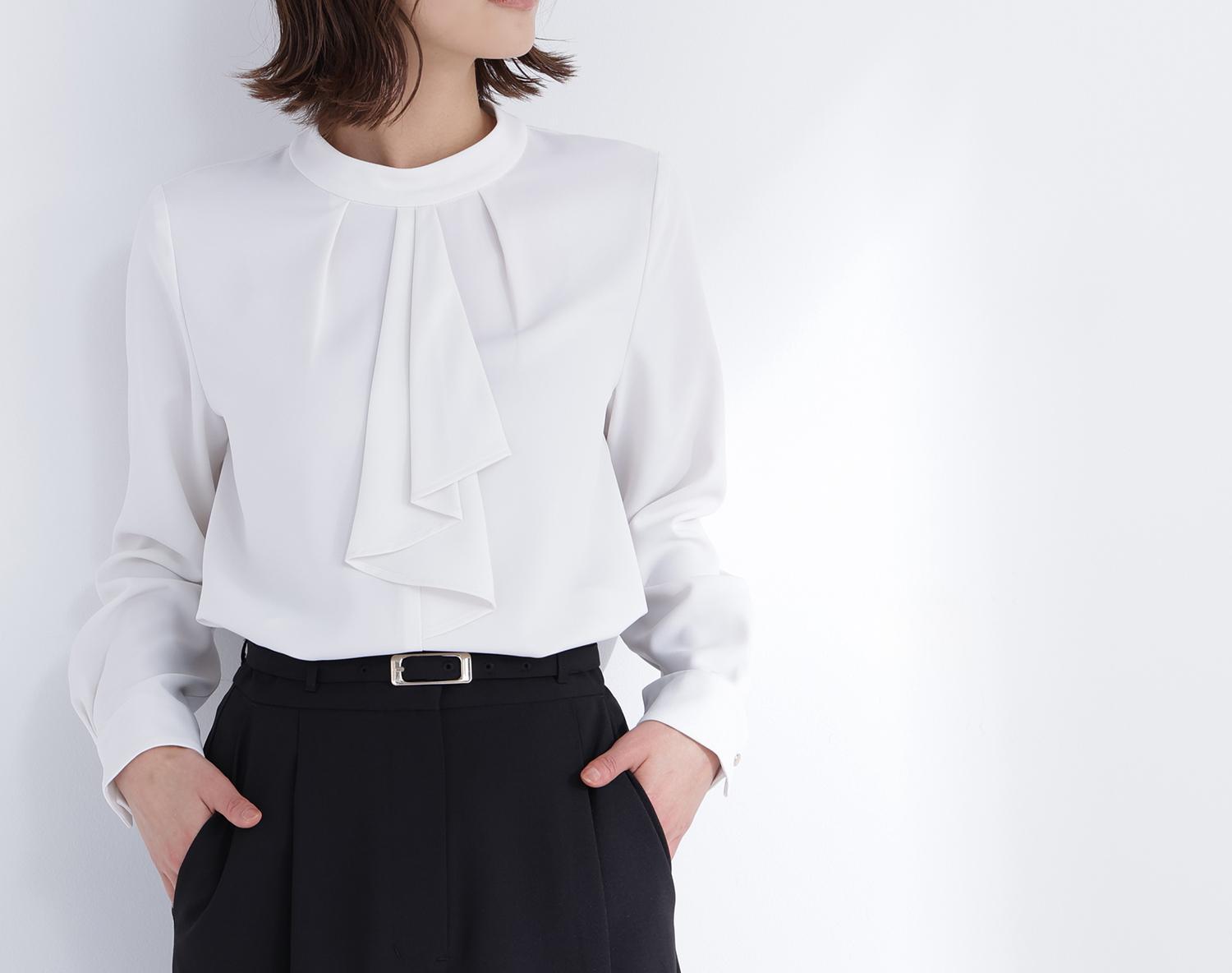 ラッフルボウタイブラウス オフホワイト1